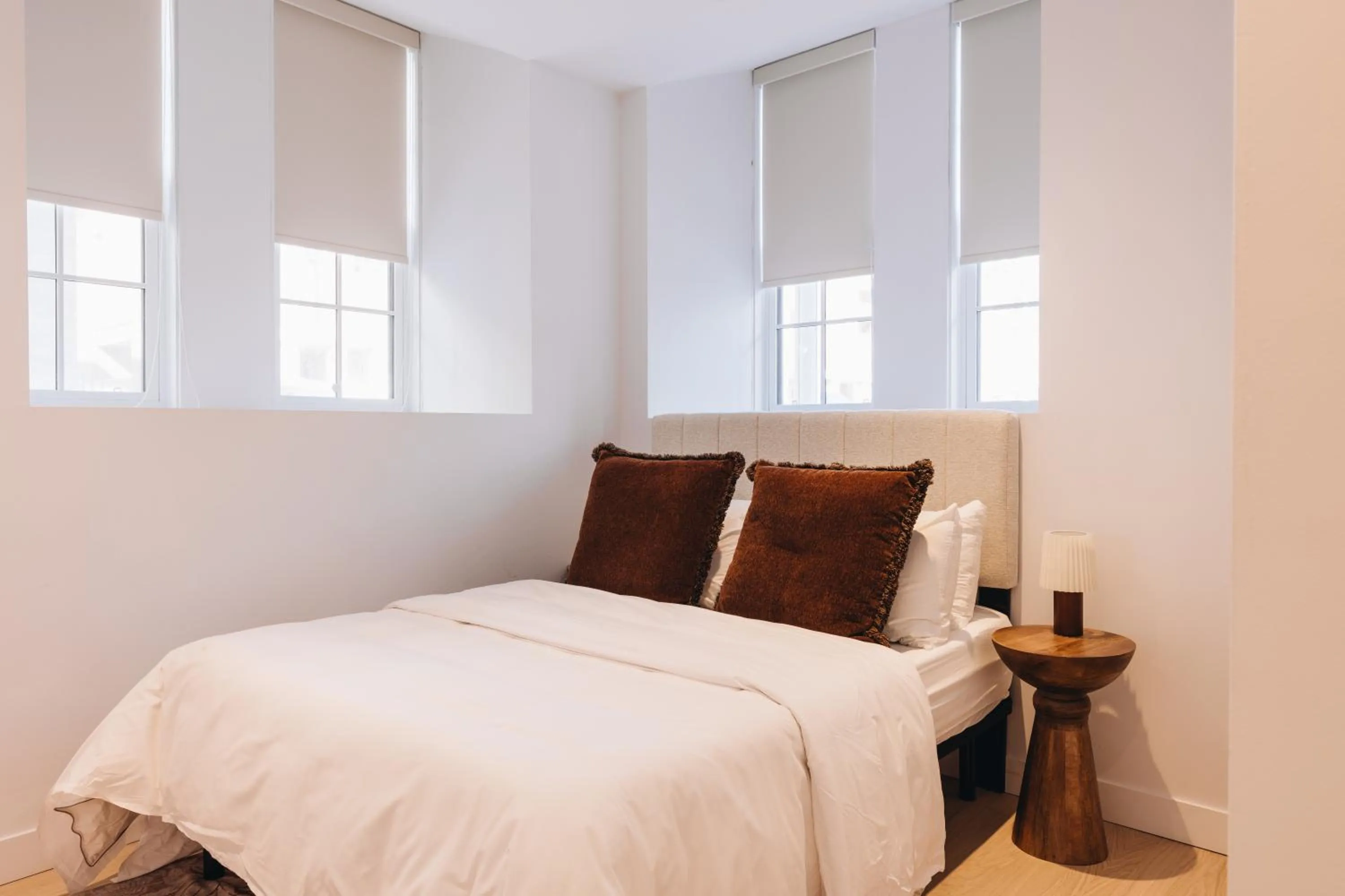 Bed in Bakan- Quartier des Congres, Convention District