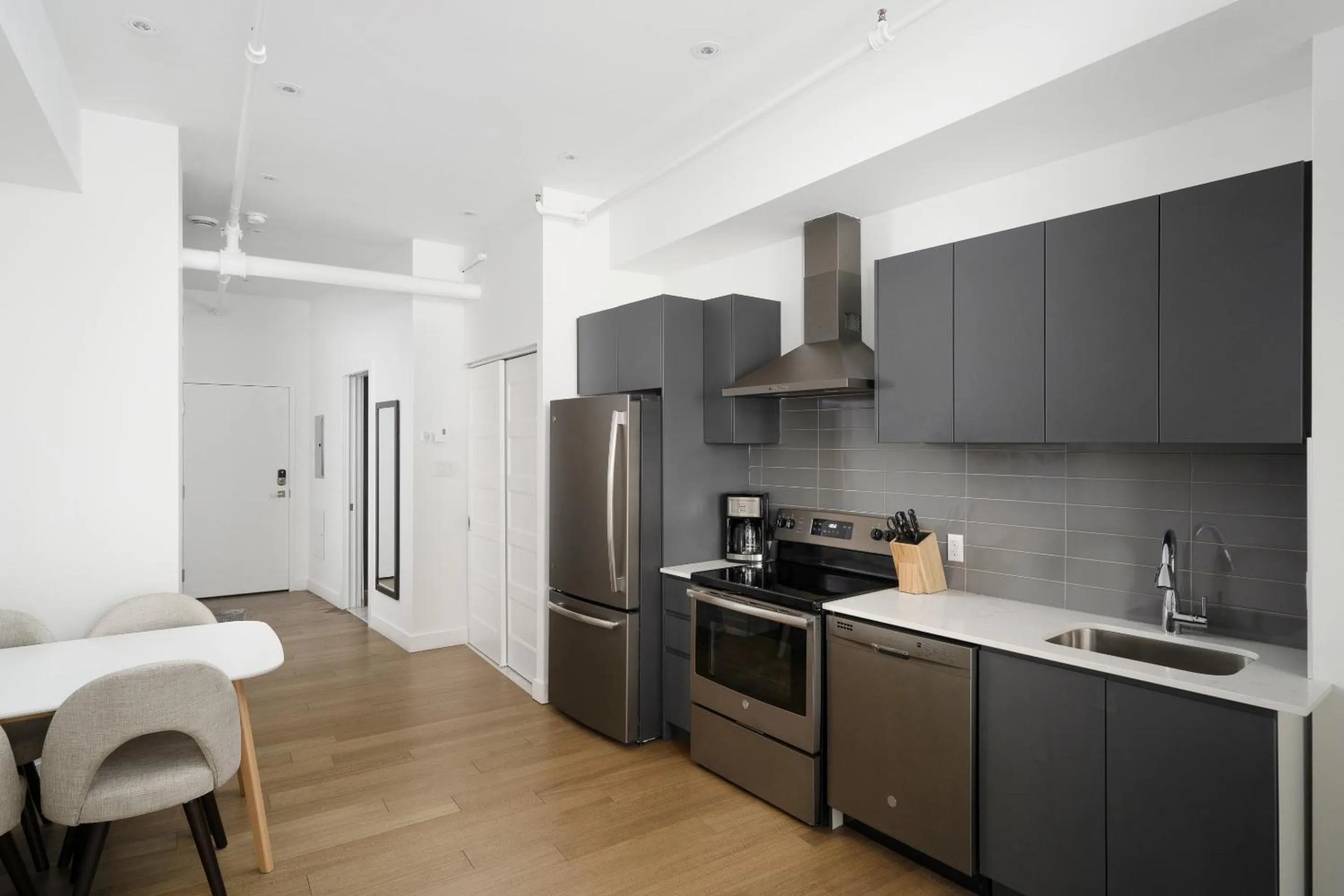 Bakan- Quartier des Congres, Convention District