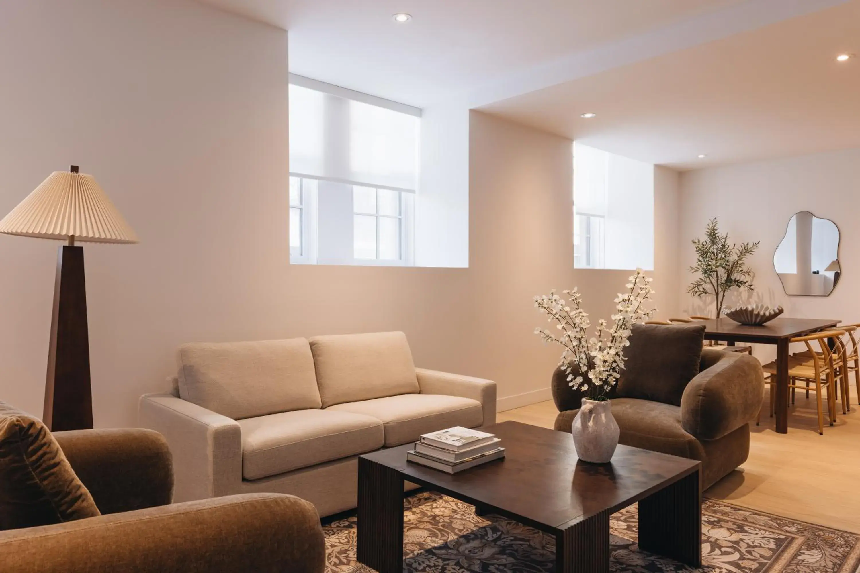 Premium Three-Bedroom with Sofa Bed in Bakan- Quartier des Congres, Convention District Premium Three-Bedroom with Sofa Bed in Bakan- Quartier des Congres, Convention District