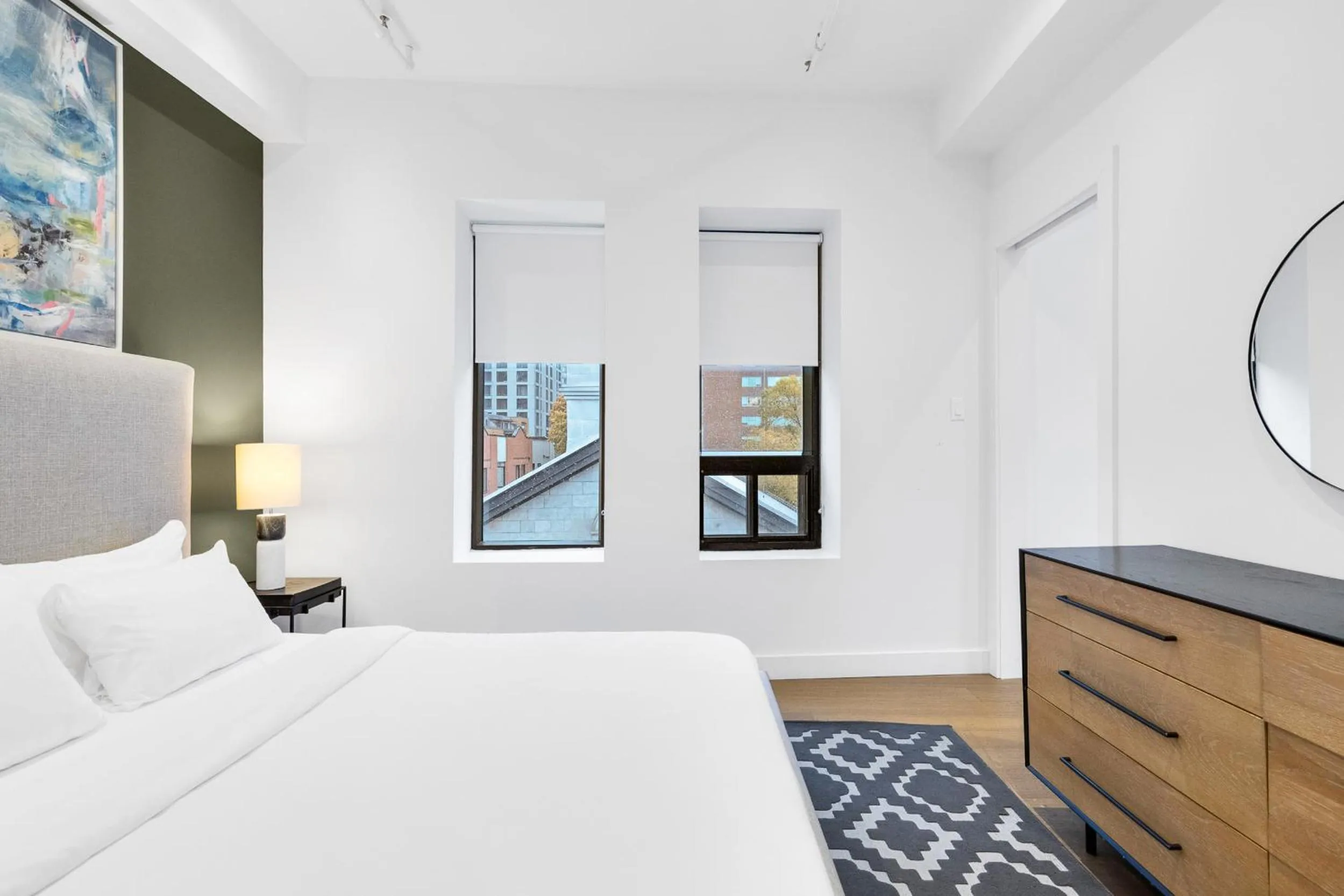 Bed in Bakan- Quartier des Congres, Convention District