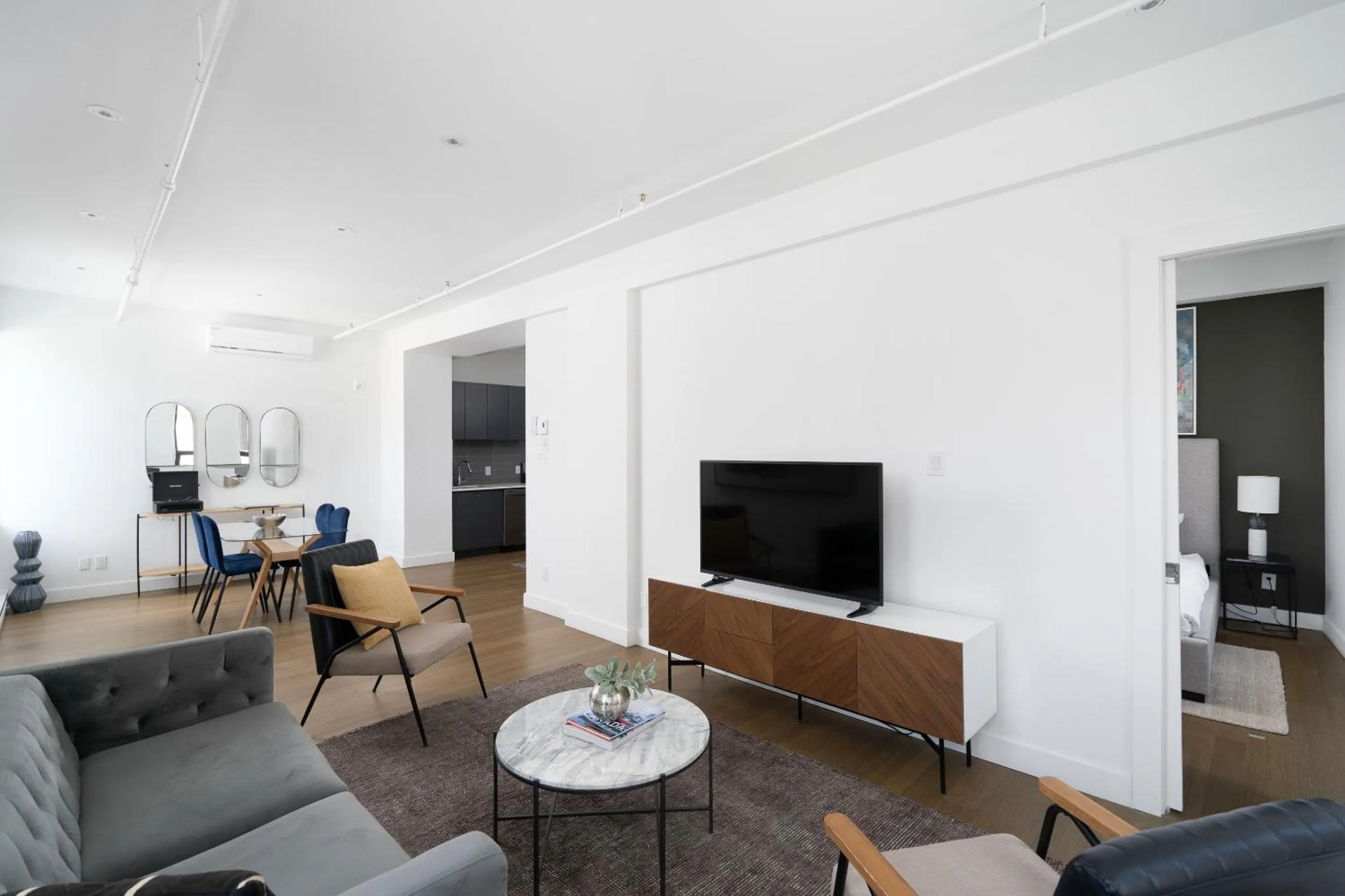 Bakan- Quartier des Congres, Convention District