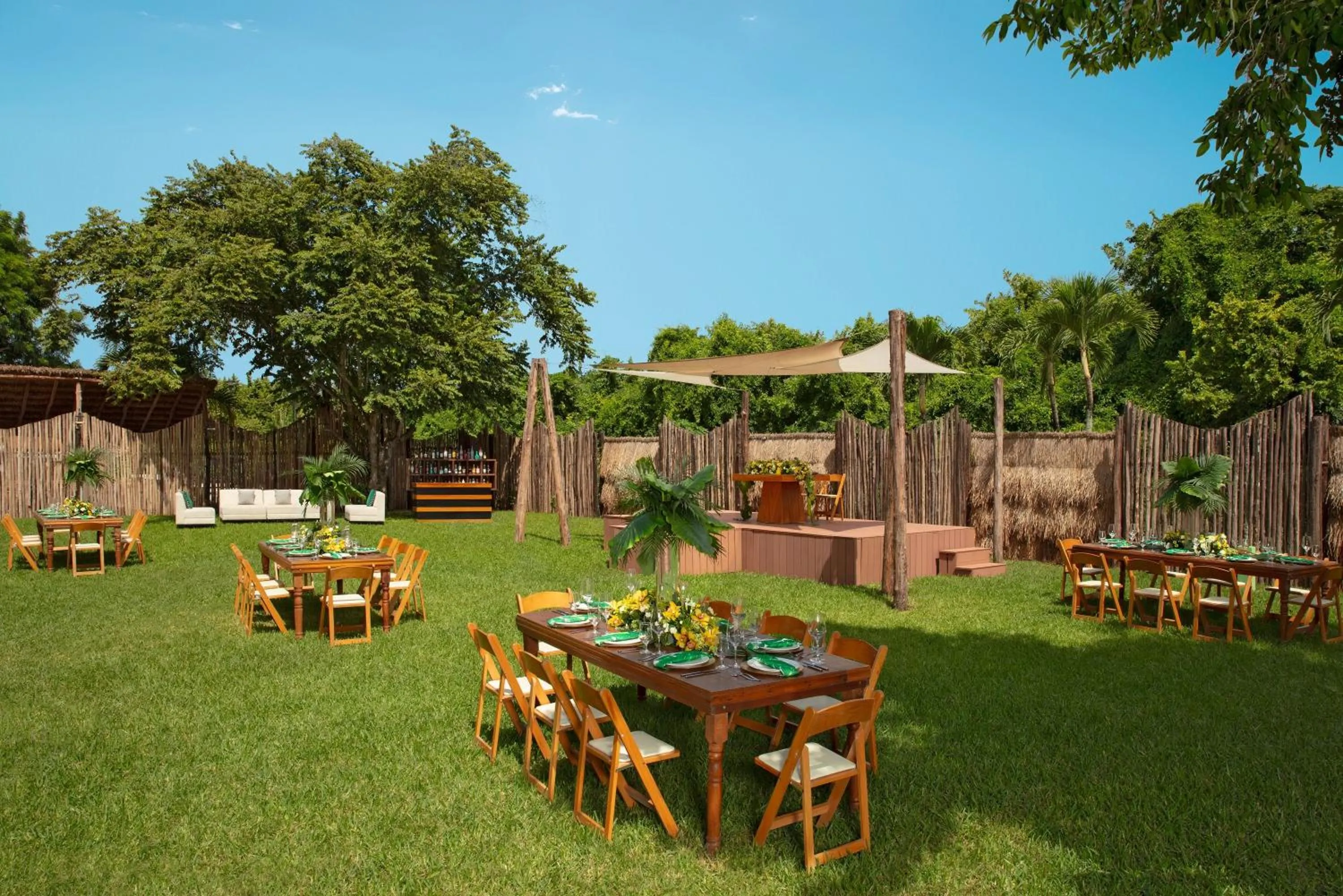 Property building in Dreams Cozumel Cape Resort & Spa