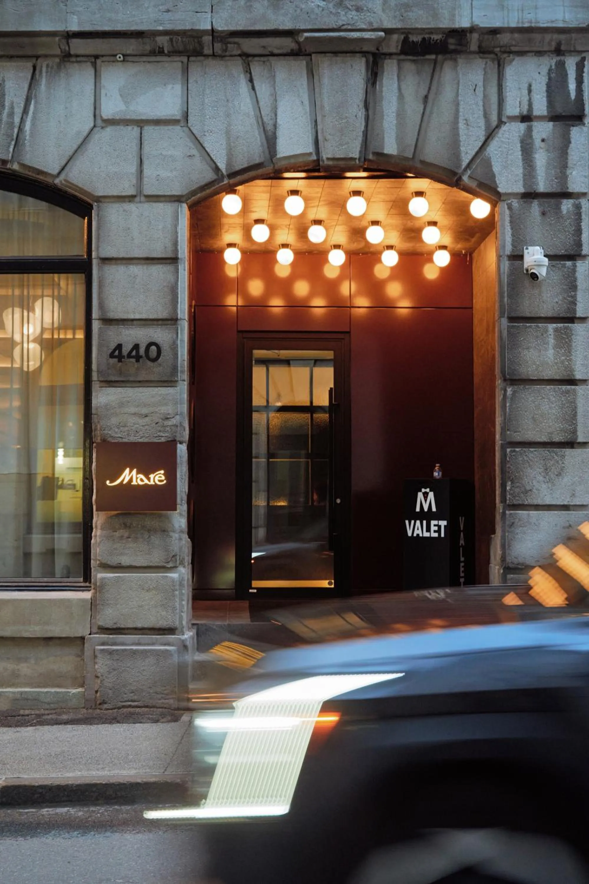 Restaurant/places to eat in David Hotel