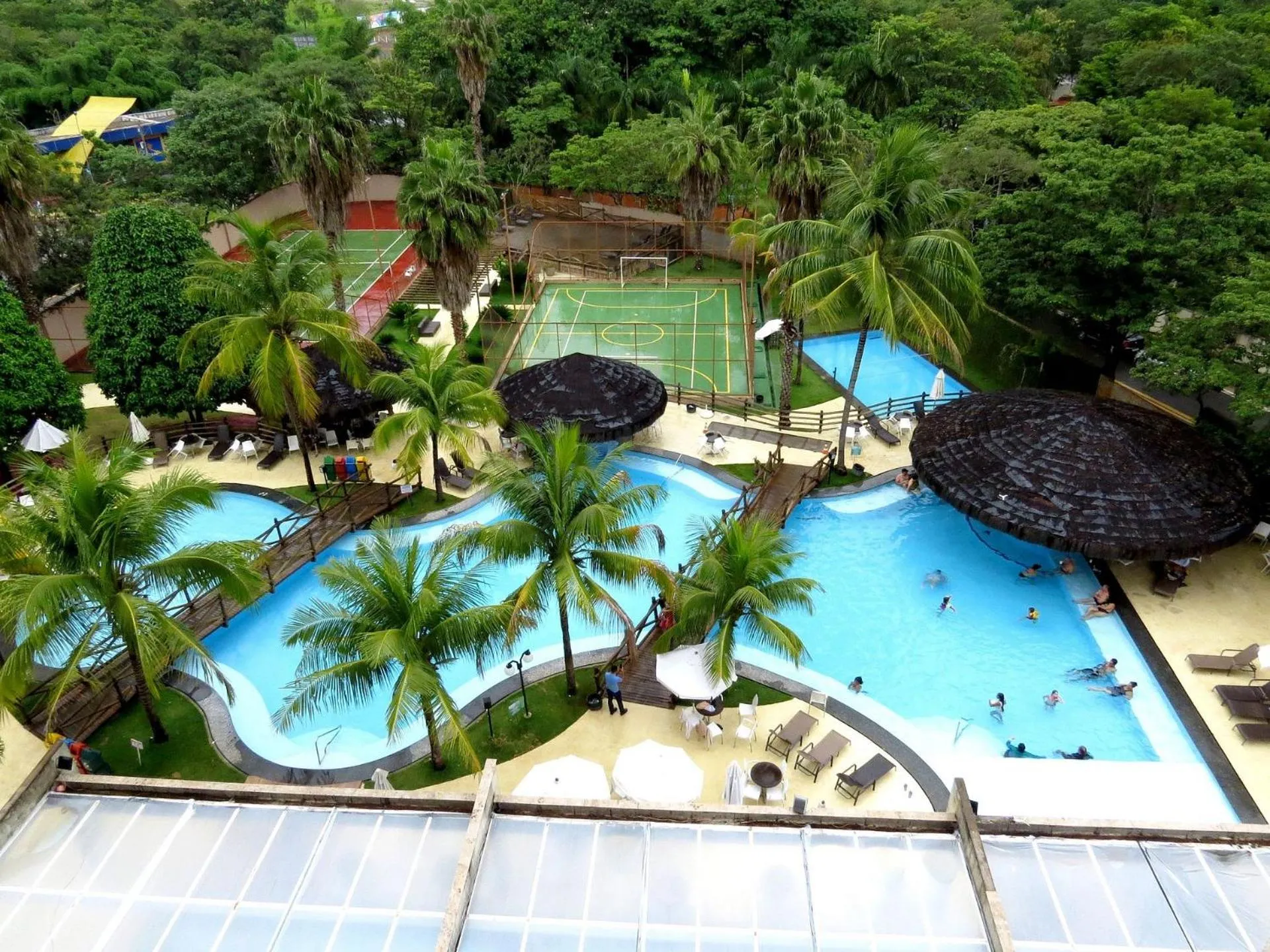 Pool view in Le Jardin Suites - Apartamentos para Temporada