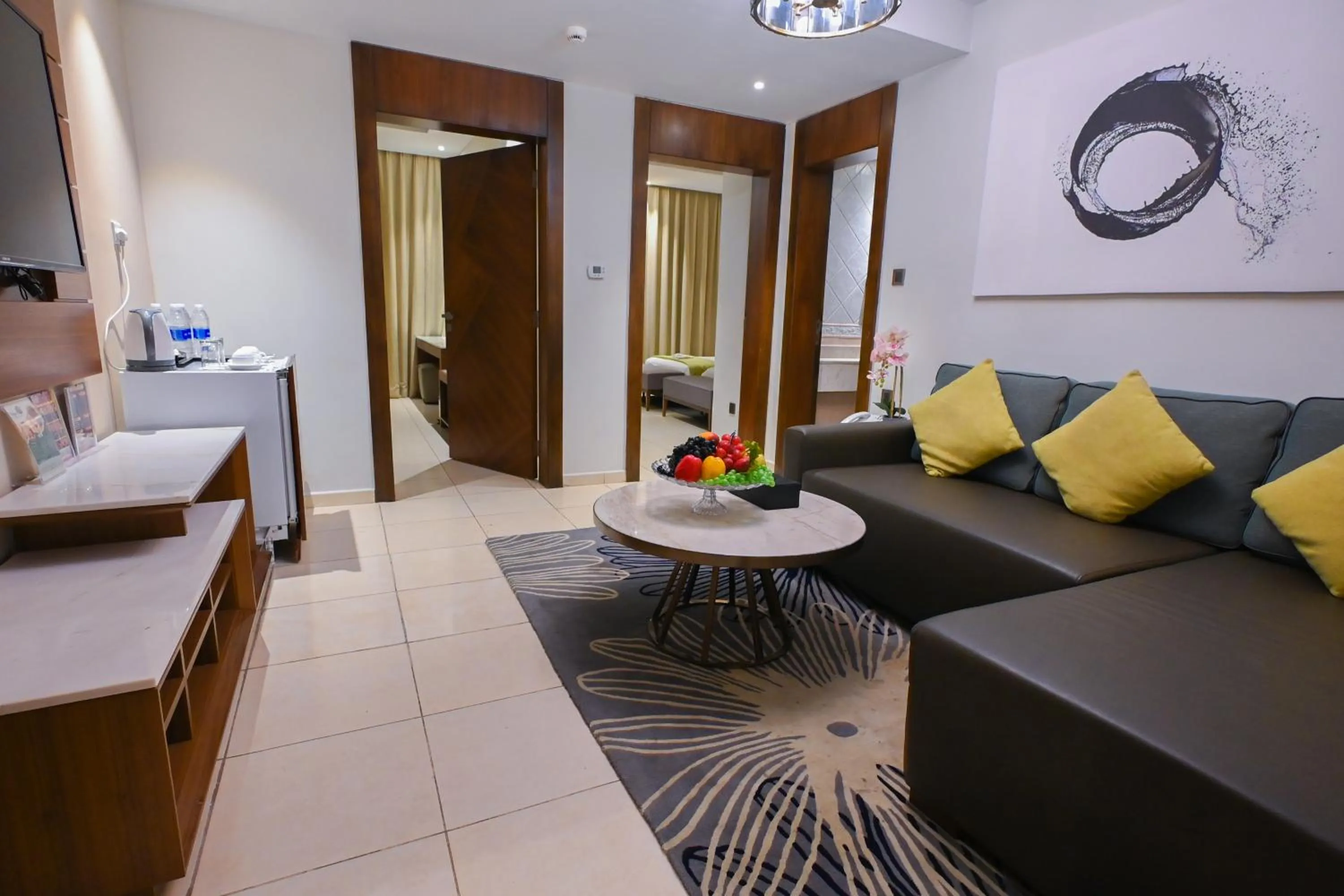 Living room in Ramee Palace Hotel