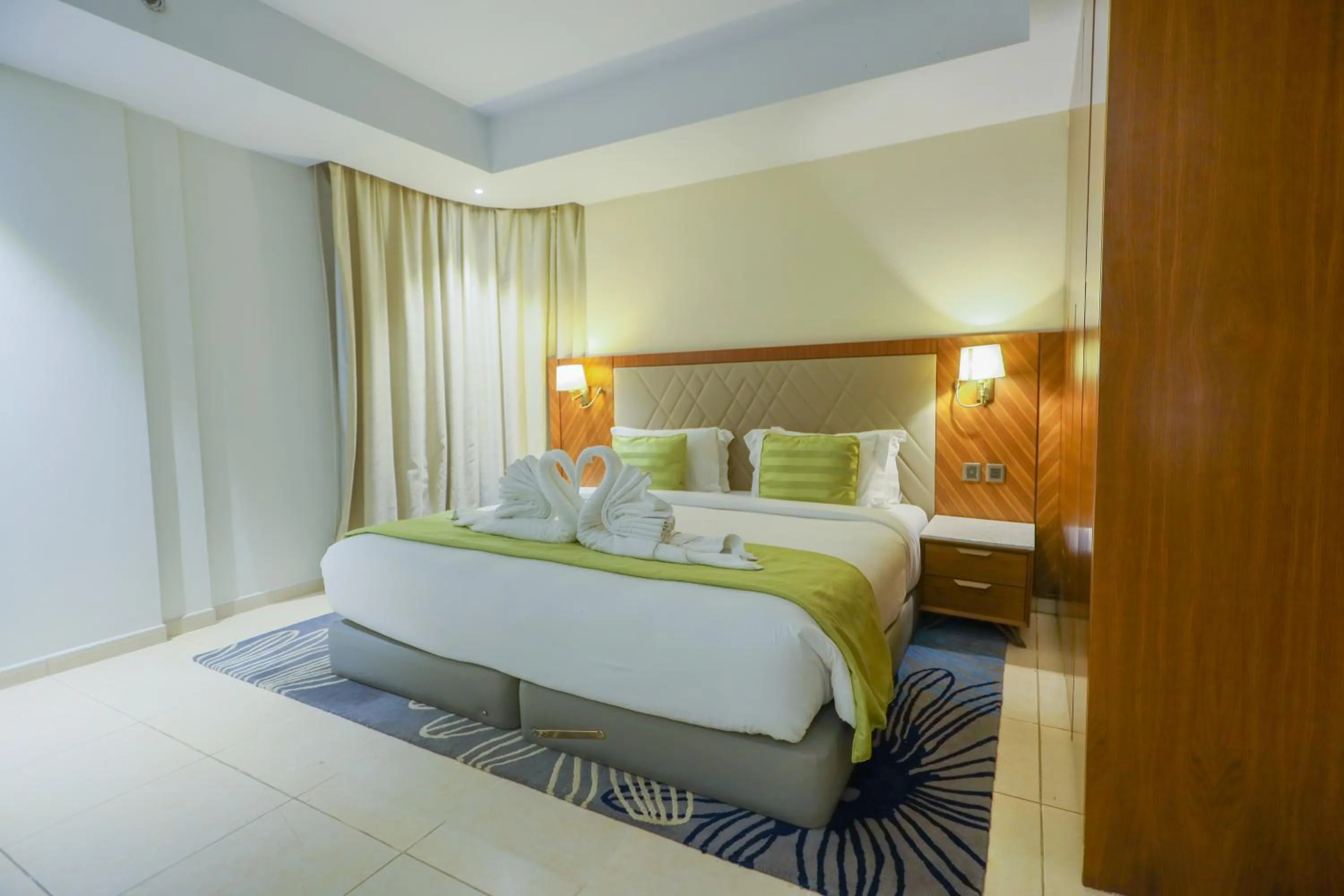 Photo of the whole room, Bed in Ramee Palace Hotel