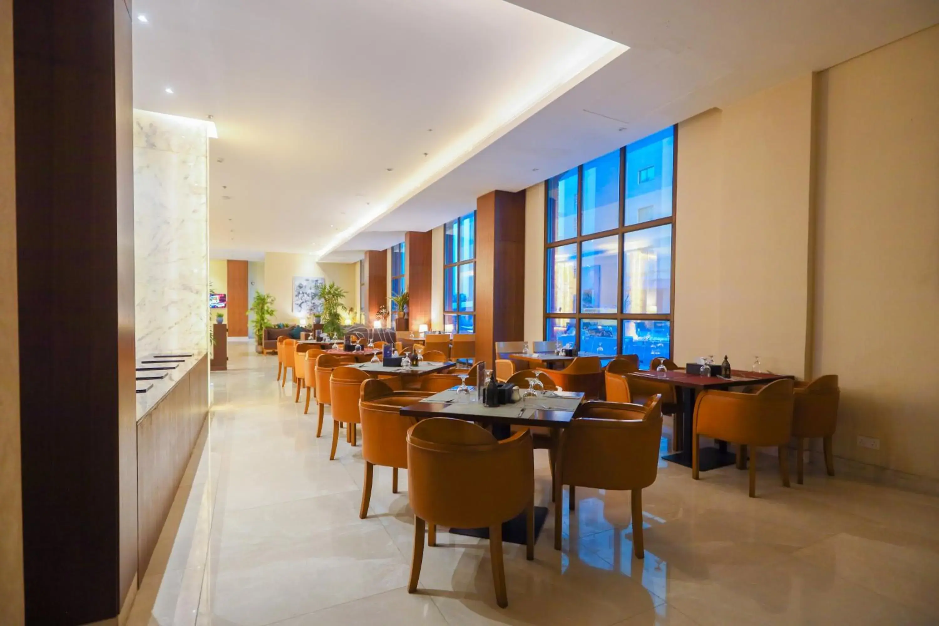 Restaurant/places to eat in Ramee Palace Hotel Restaurant/places to eat in Ramee Palace Hotel
