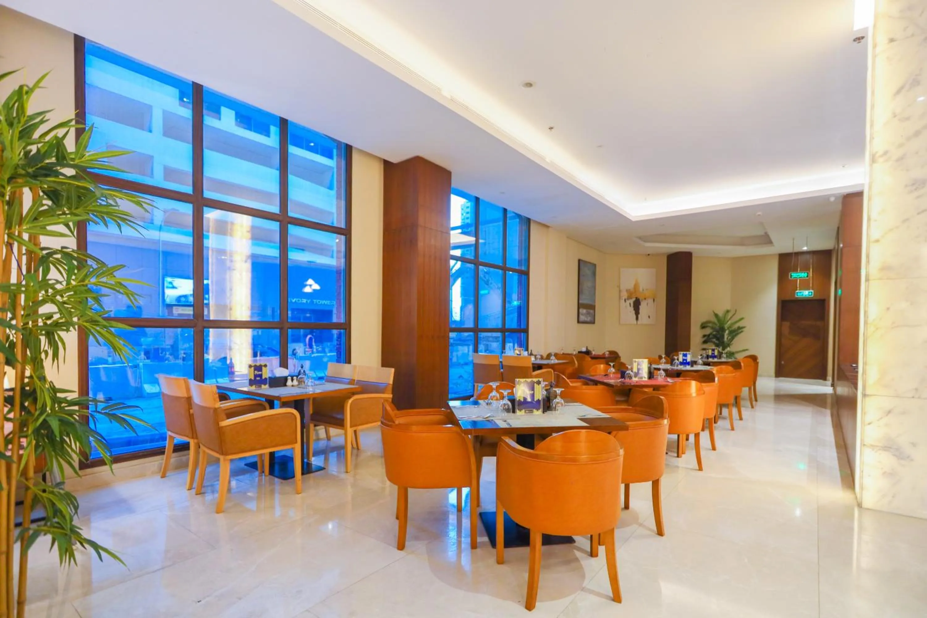 Restaurant/places to eat in Ramee Palace Hotel