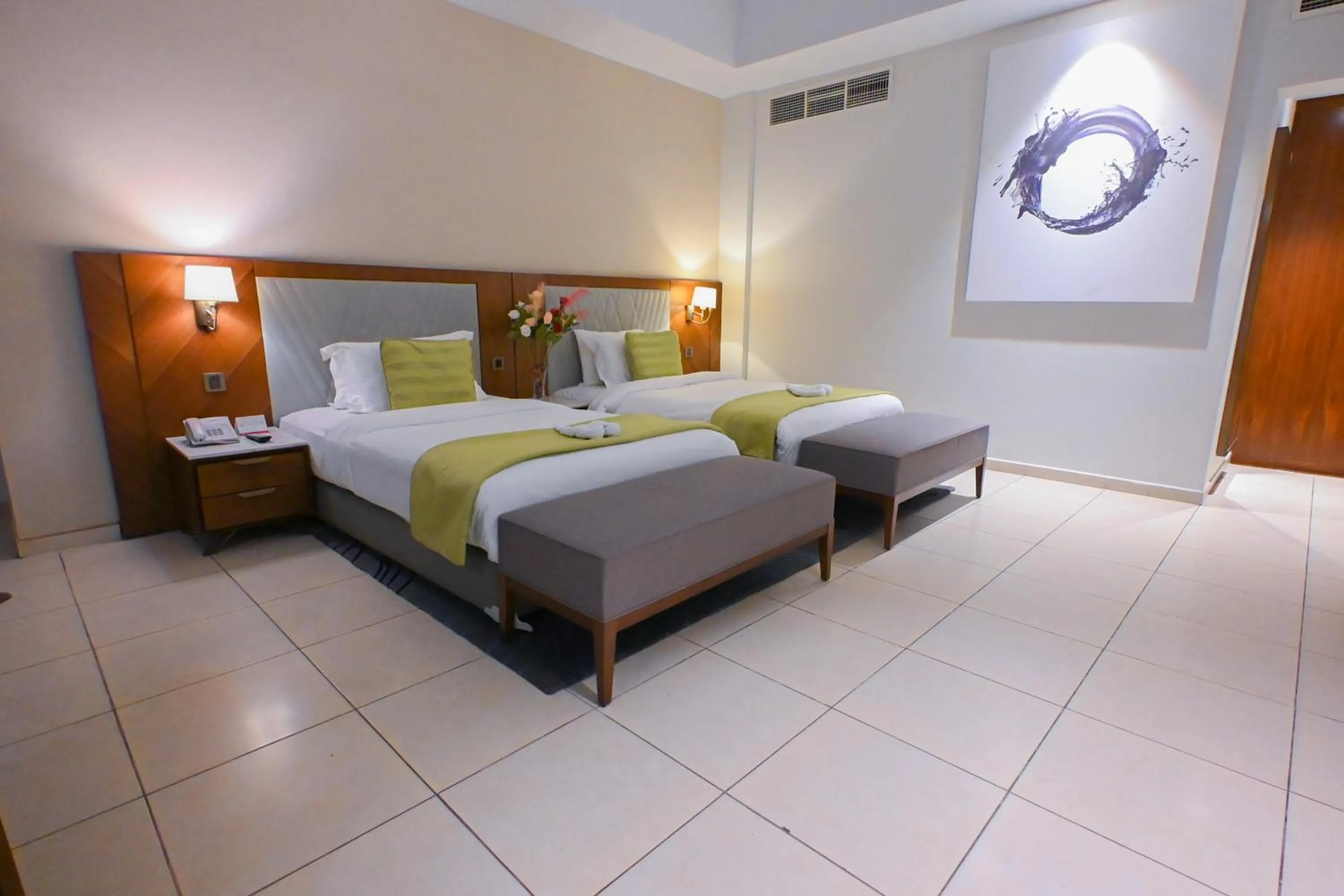 Photo of the whole room, Bed in Ramee Palace Hotel