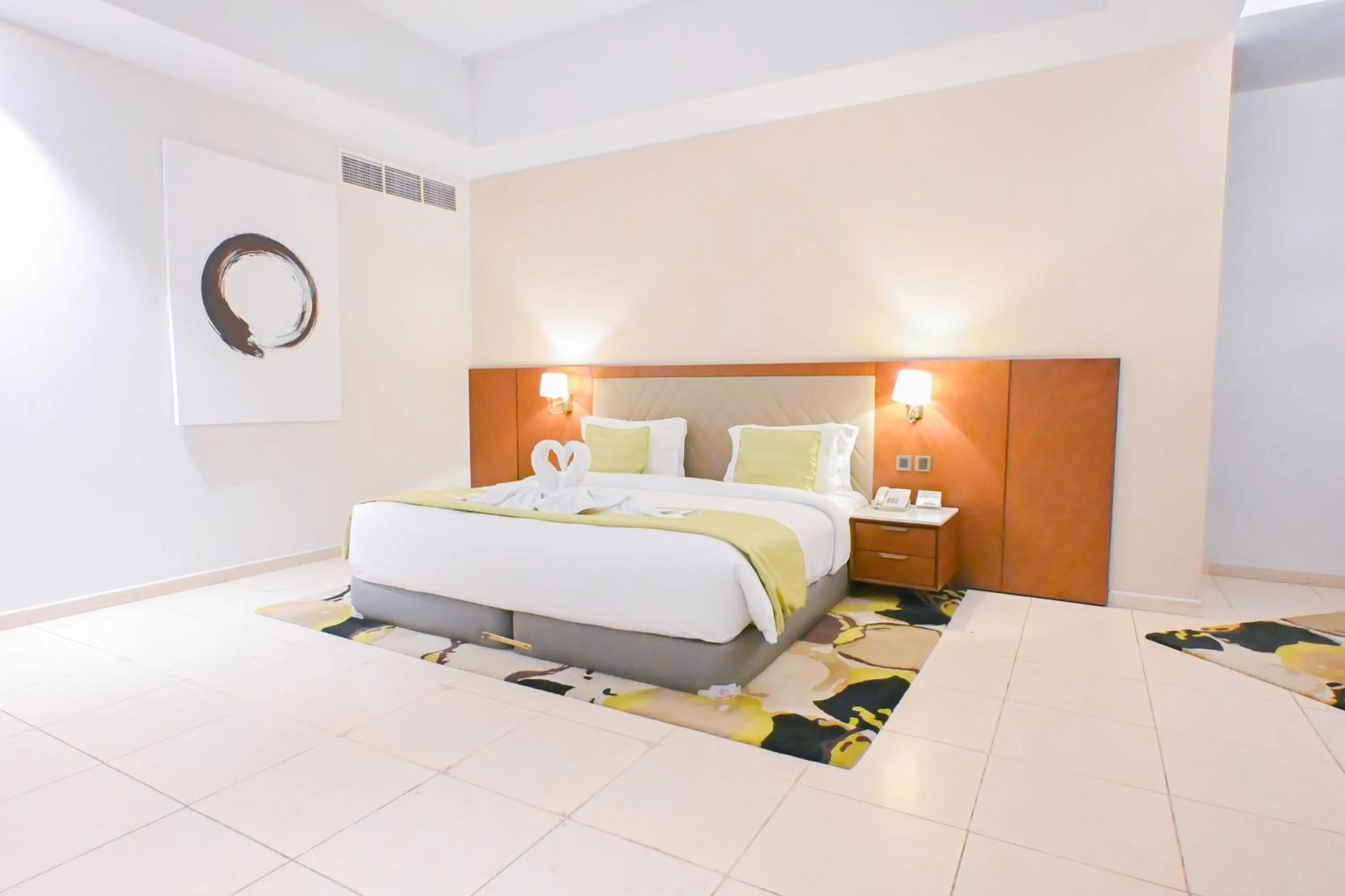 Bedroom, Bed in Ramee Palace Hotel