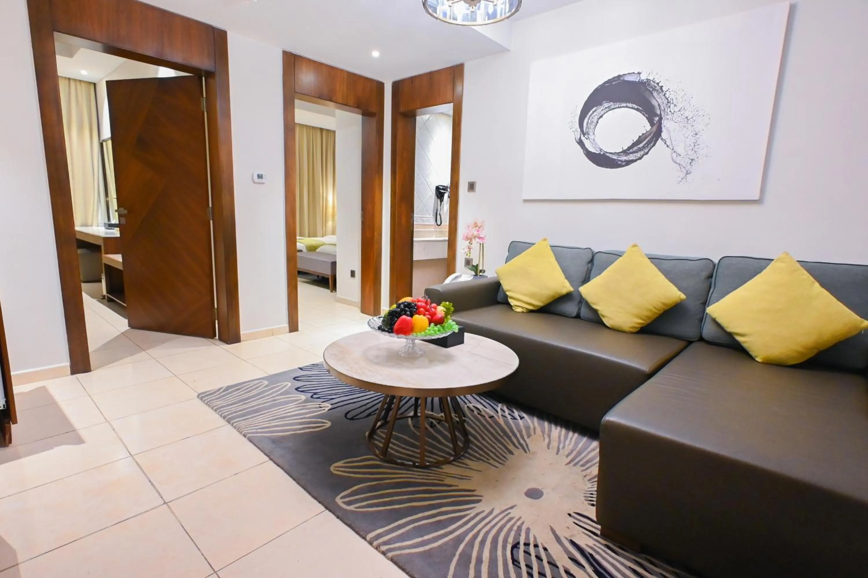 Living room in Ramee Palace Hotel