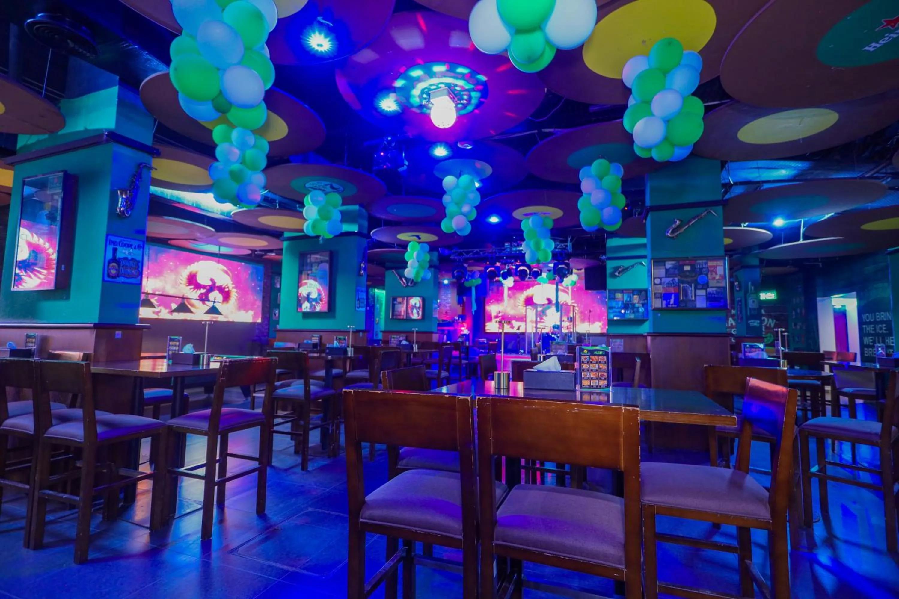 Nightclub / DJ in Ramee Palace Hotel