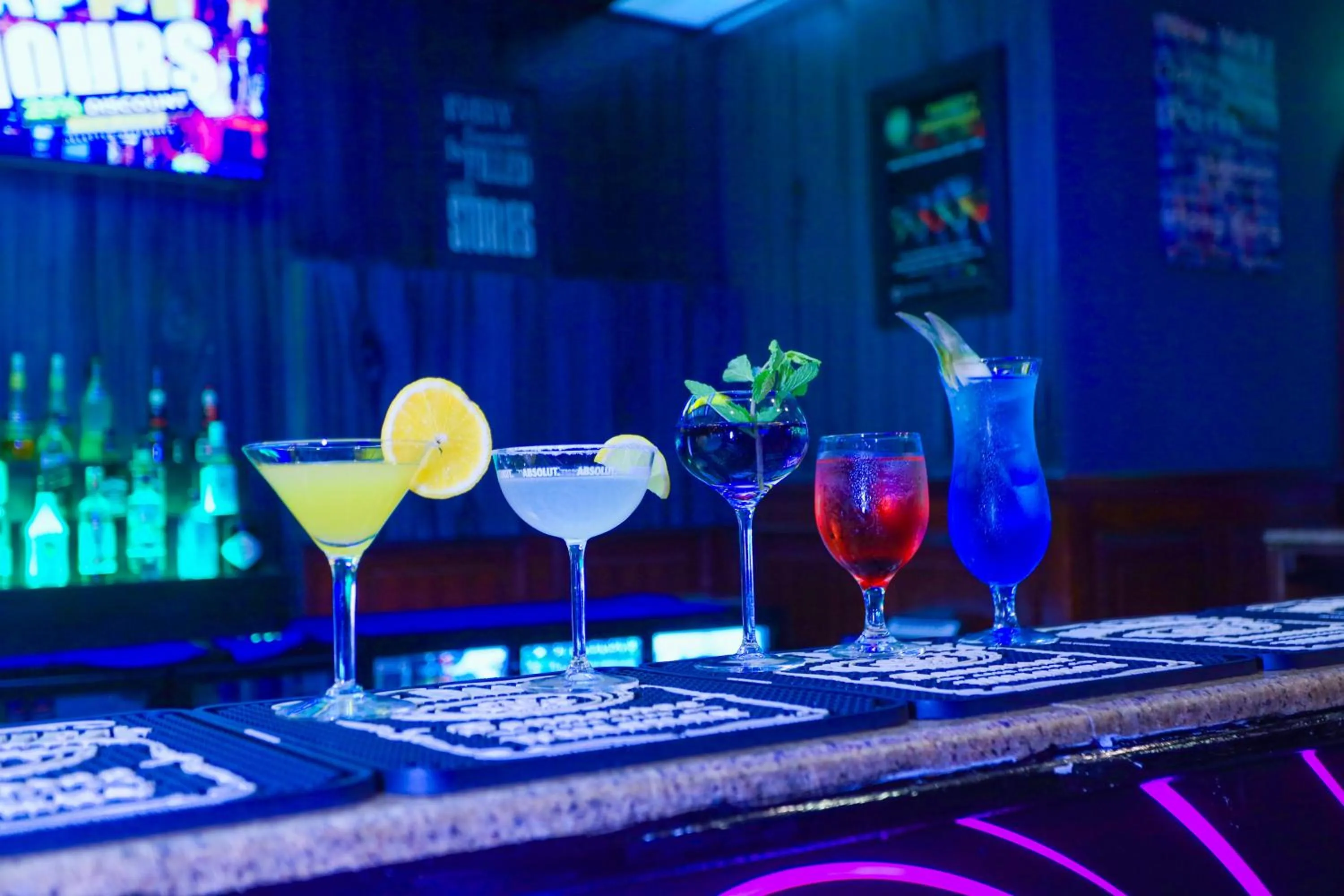 Restaurant/places to eat in Ramee Palace Hotel