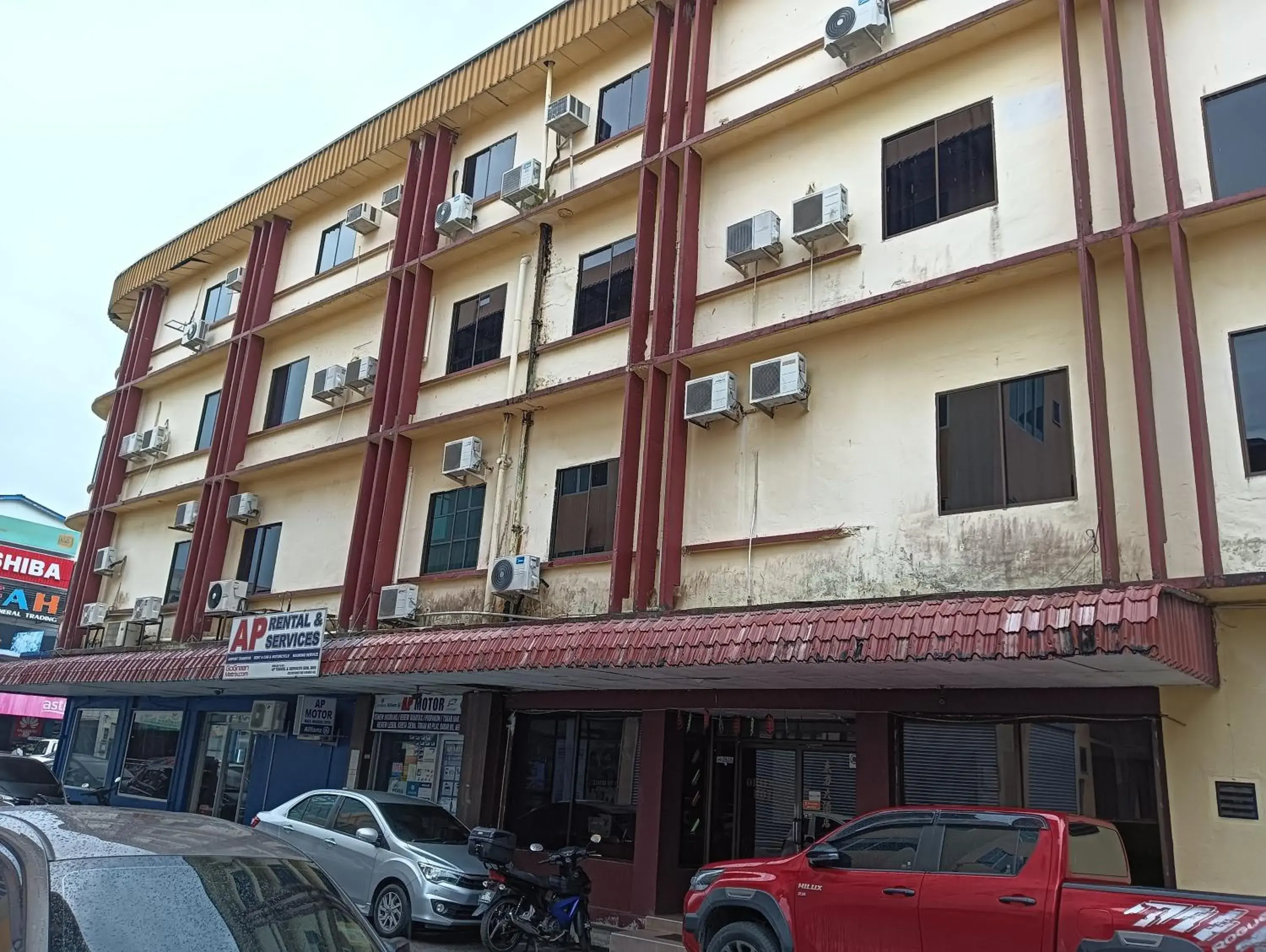 Facade/entrance in Hotel O Oriental Hotel Facade/entrance in Hotel O Oriental Hotel