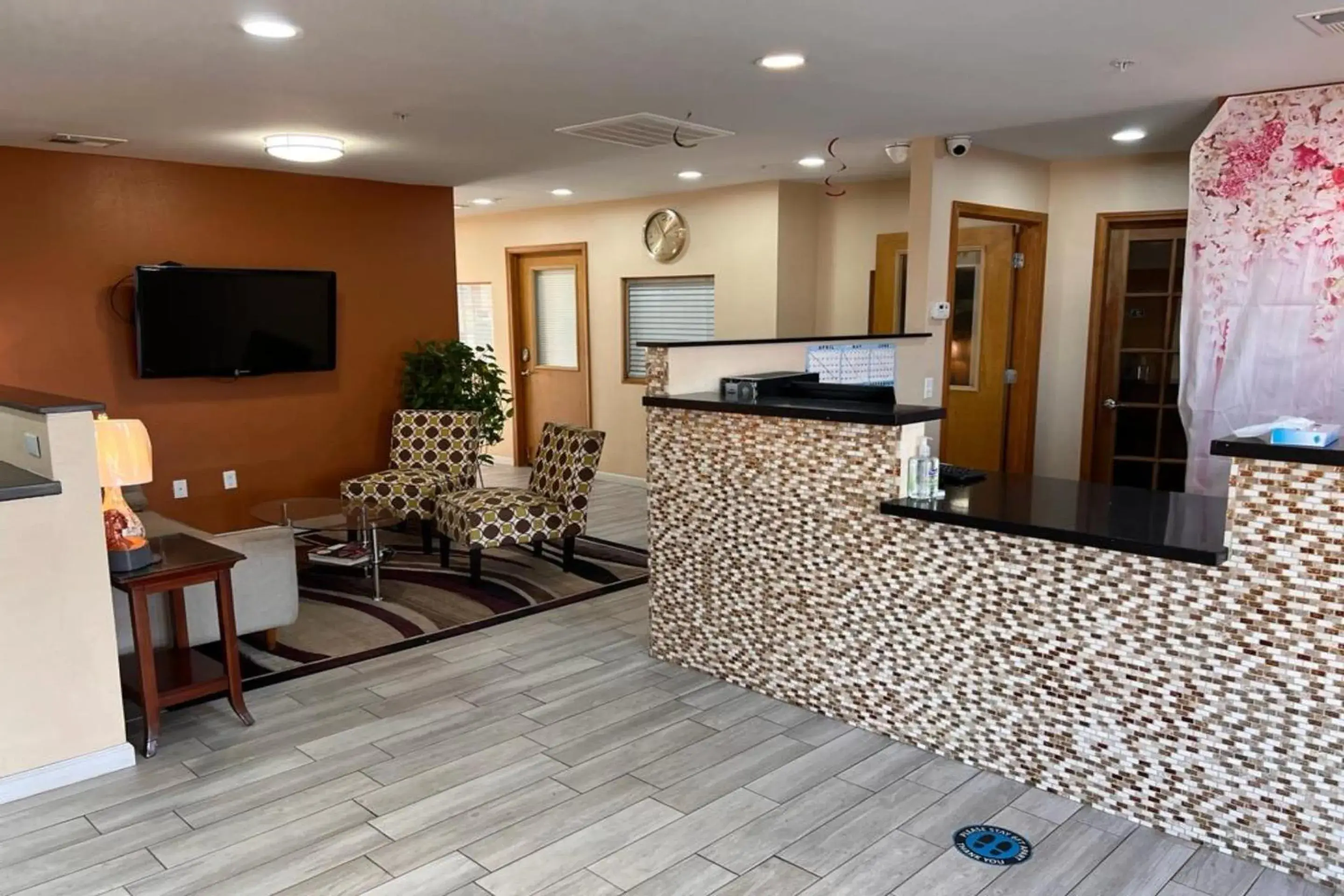 Lobby or reception in Cambridge Inn Lobby or reception in Cambridge Inn