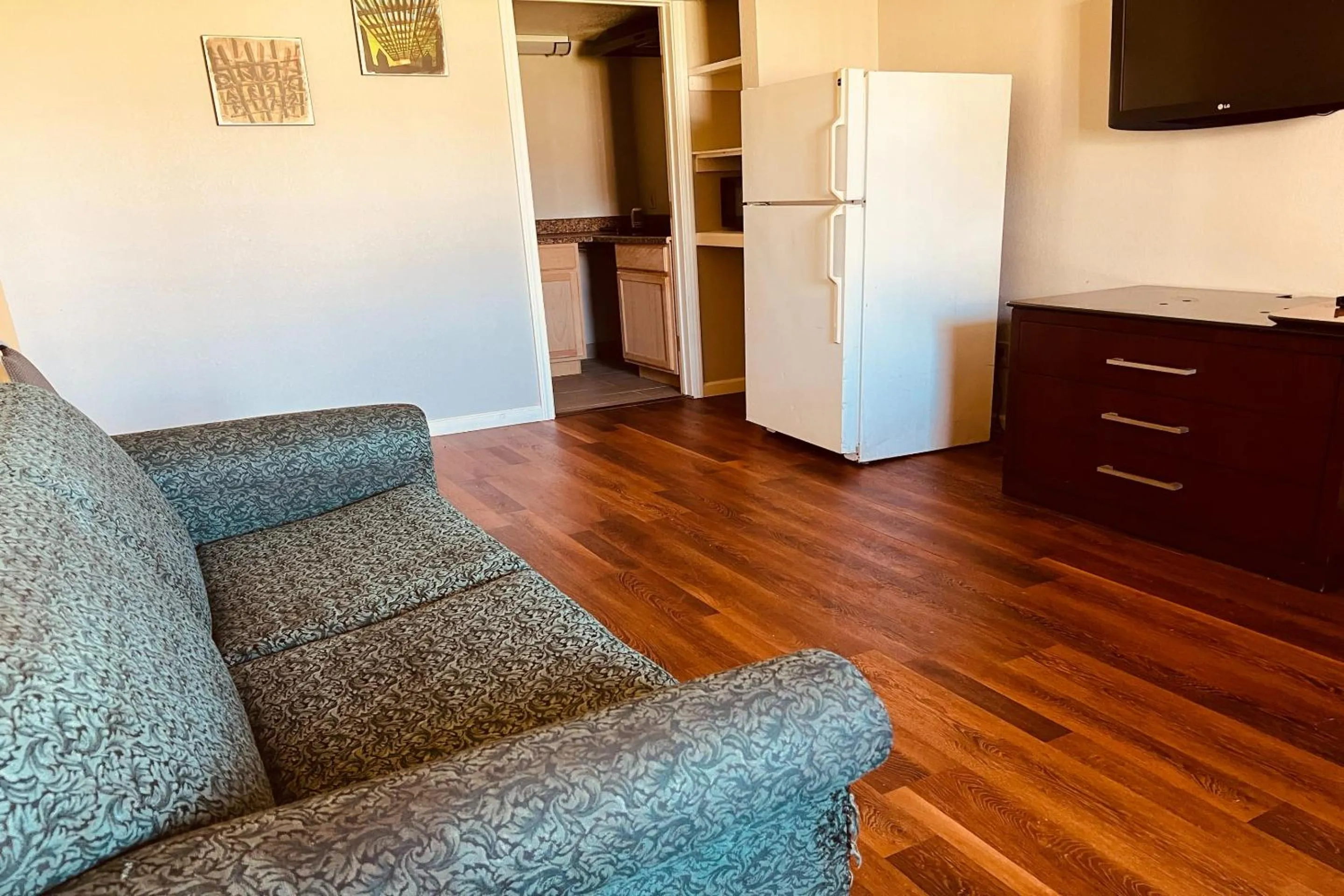 Bedroom in Cambridge Inn