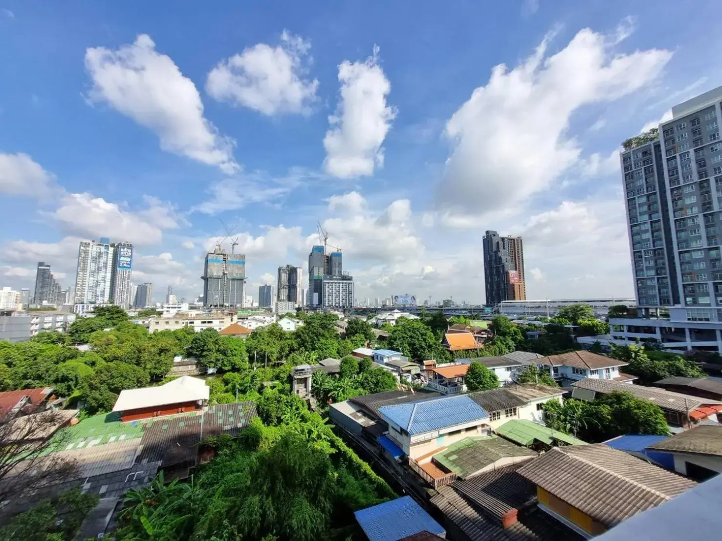 King Suite in Aqua Residences อควา เรสซิเดนซ์ ห้องพักใหม่ให้เช่า ติดรถไฟฟ้าสถานีวุฒากาศ King Suite in Aqua Residences อควา เรสซิเดนซ์ ห้องพักใหม่ให้เช่า ติดรถไฟฟ้าสถานีวุฒากาศ