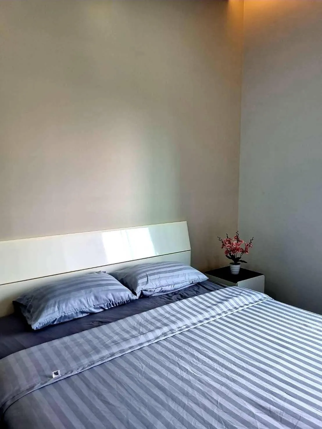 Bed in Aqua Residences อควา เรสซิเดนซ์ ห้องพักใหม่ให้เช่า ติดรถไฟฟ้าสถานีวุฒากาศ