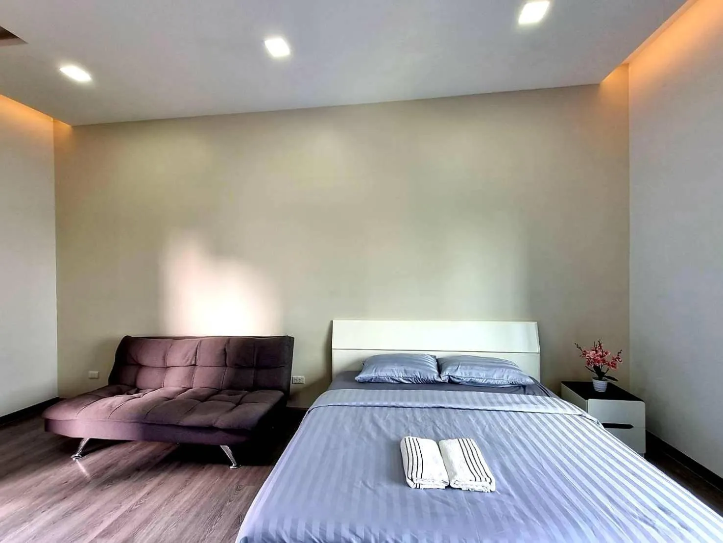 Bedroom, Bed in Aqua Residences อควา เรสซิเดนซ์ ห้องพักใหม่ให้เช่า ติดรถไฟฟ้าสถานีวุฒากาศ