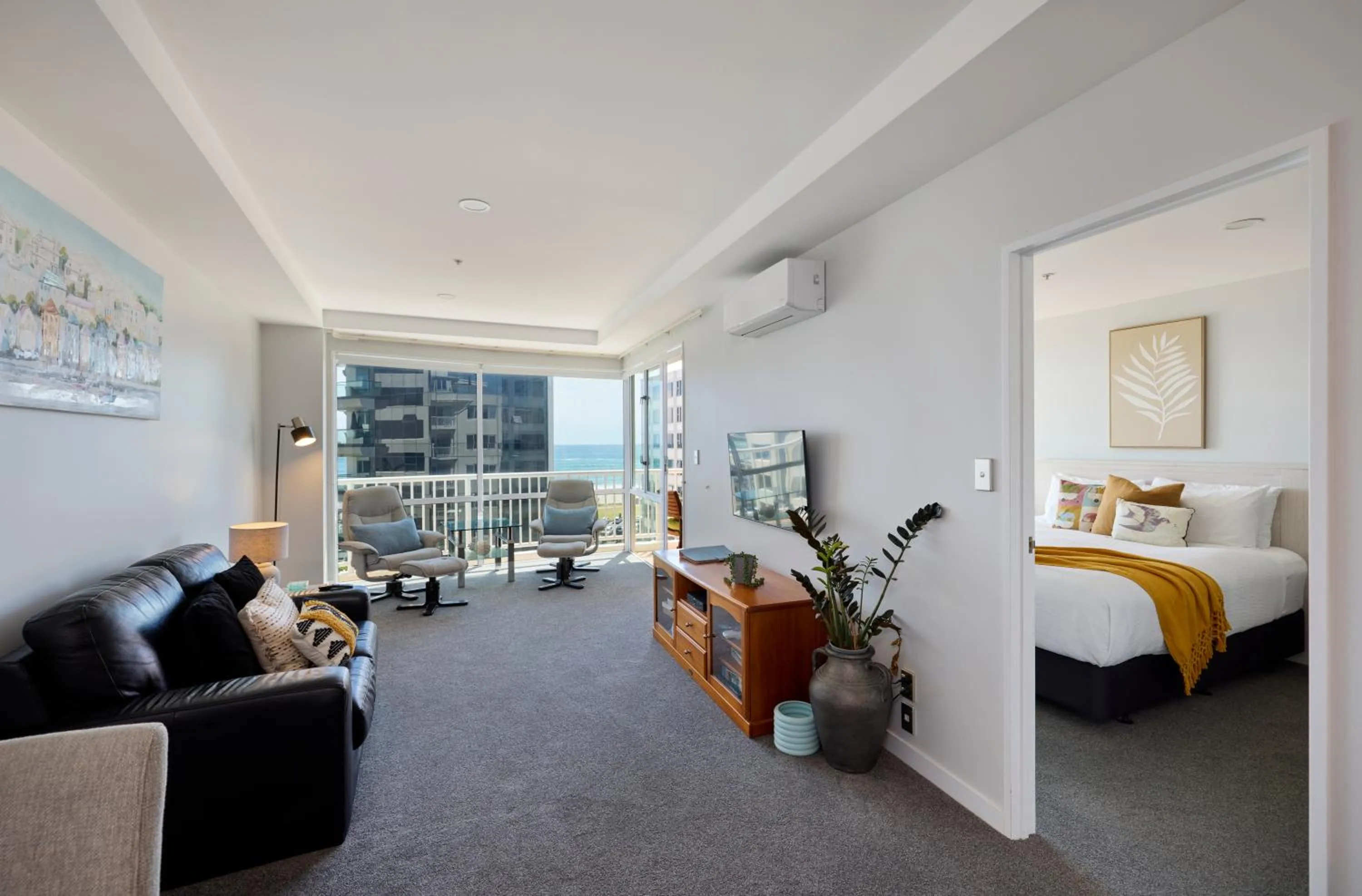 Bed in Beaumont Apartments