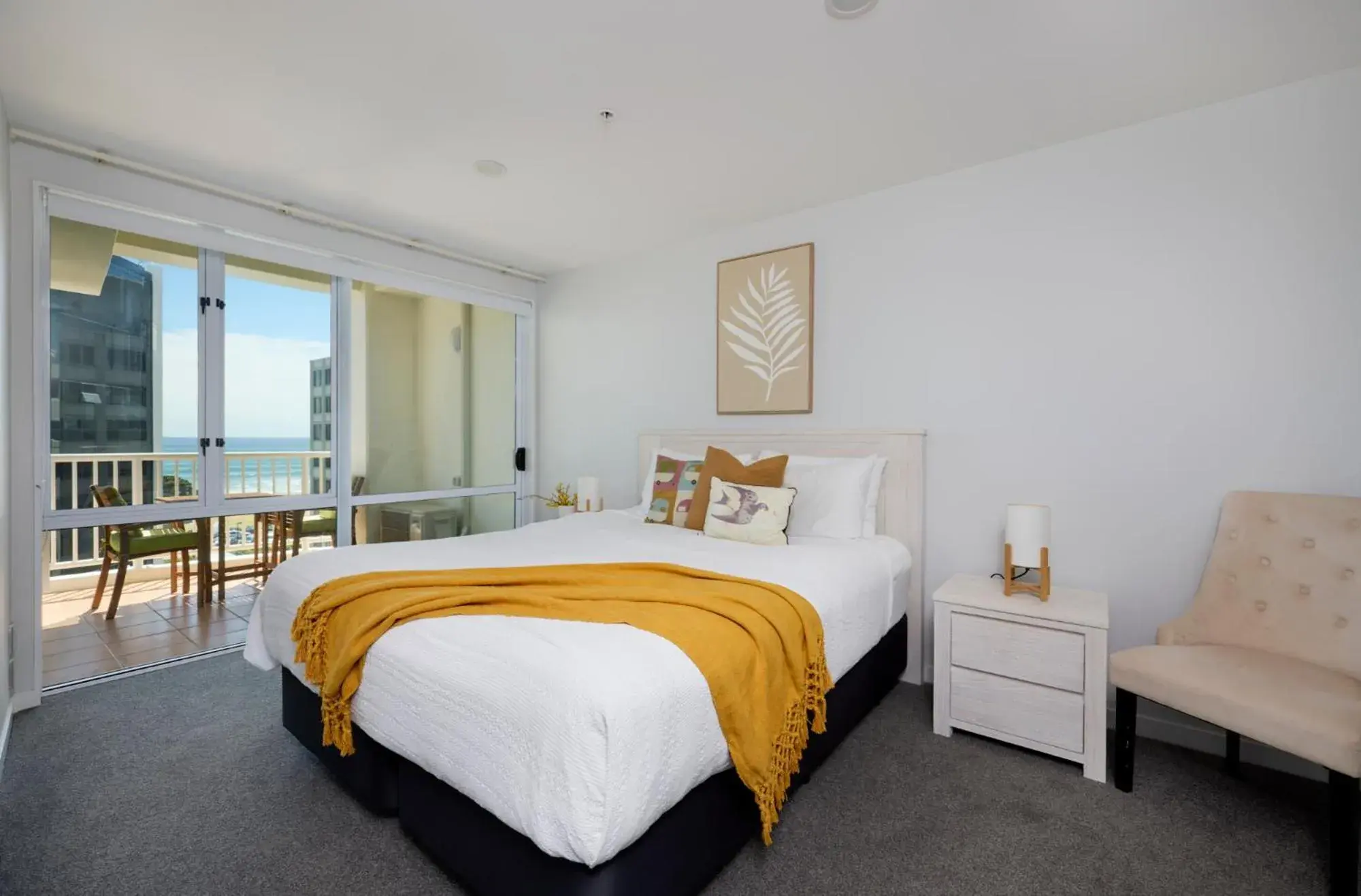 Bed in Beaumont Apartments Bed in Beaumont Apartments