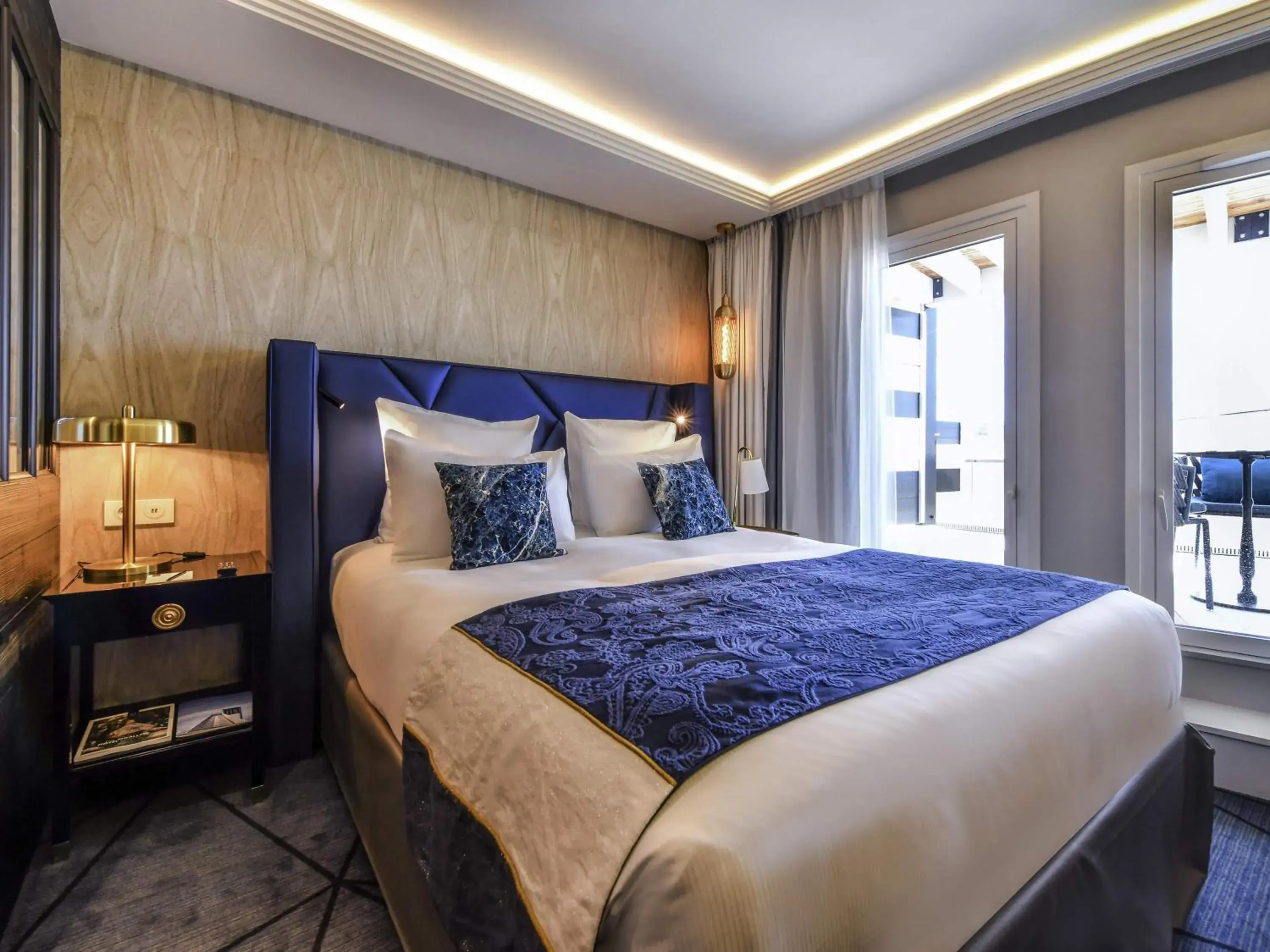 Bedroom, Bed in La Grande Terrasse Hotel & Spa La Rochelle - MGallery Collection Bedroom, Bed in La Grande Terrasse Hotel & Spa La Rochelle - MGallery Collection