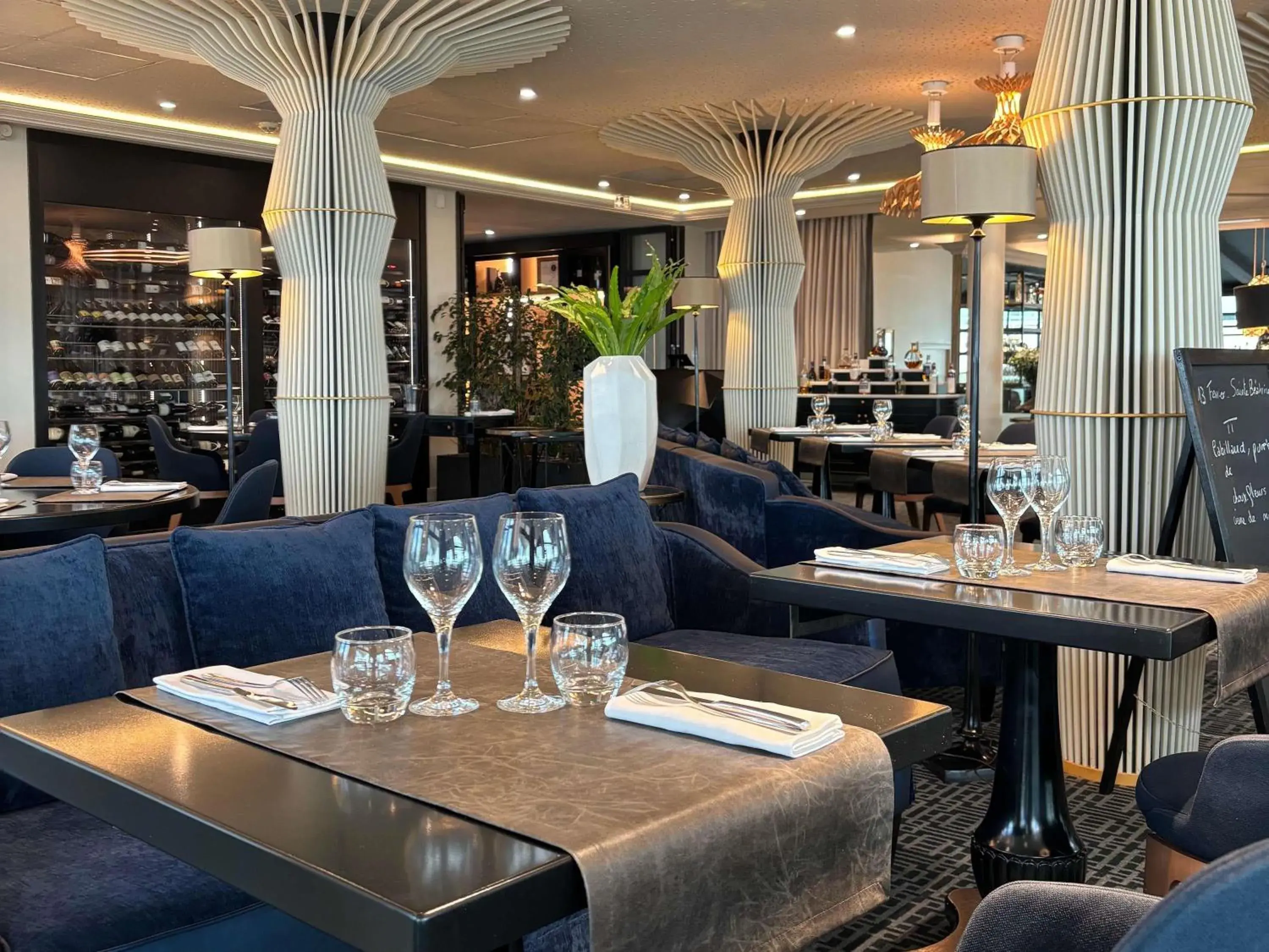 Restaurant/places to eat in La Grande Terrasse Hotel & Spa La Rochelle - MGallery Collection Restaurant/places to eat in La Grande Terrasse Hotel & Spa La Rochelle - MGallery Collection
