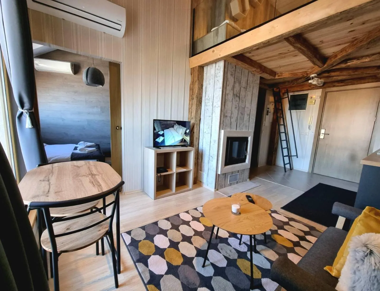 Bed in BOUTIQUE Hotel ENTRY E