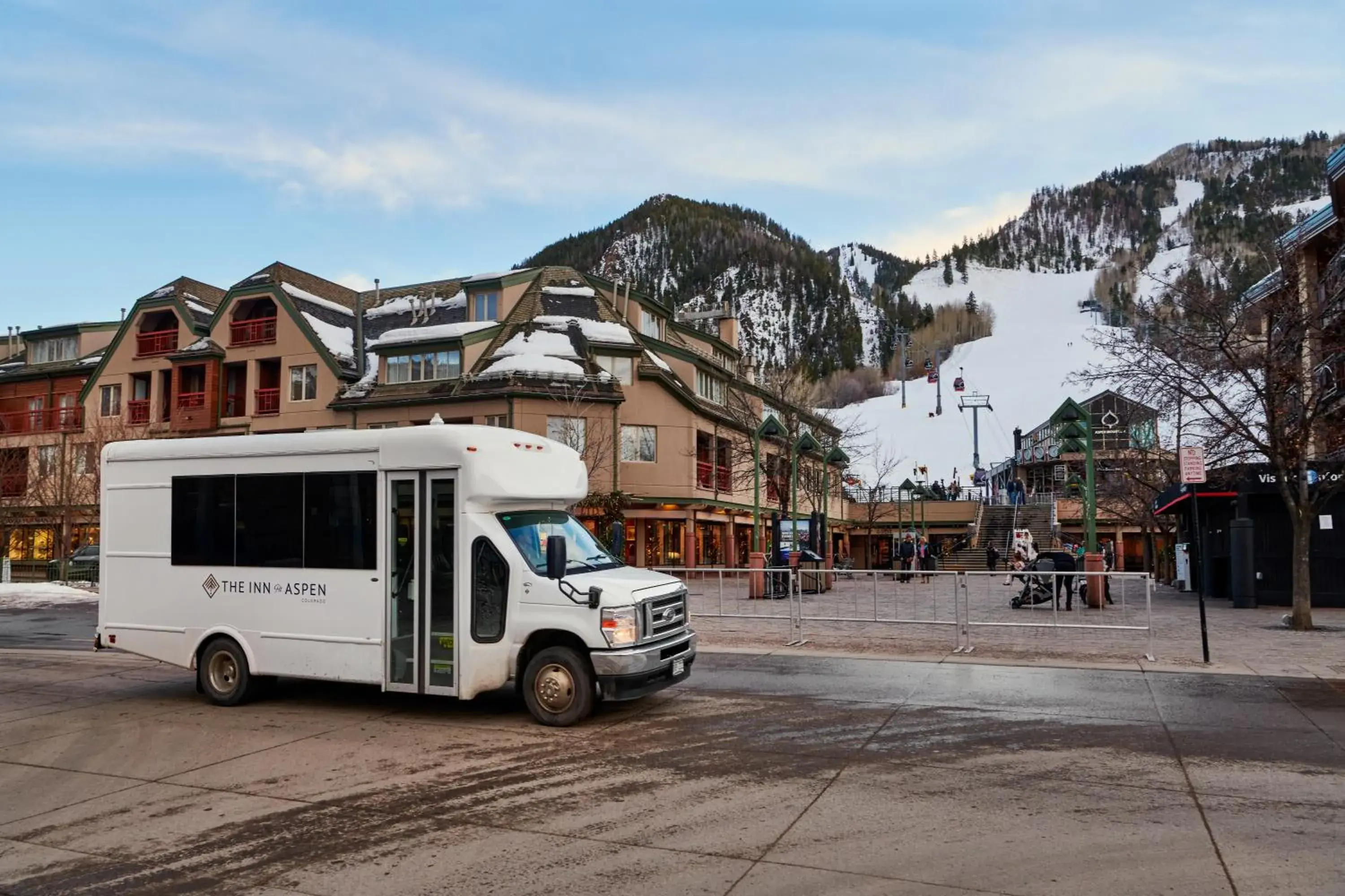 shuttle in The Inn at Aspen shuttle in The Inn at Aspen