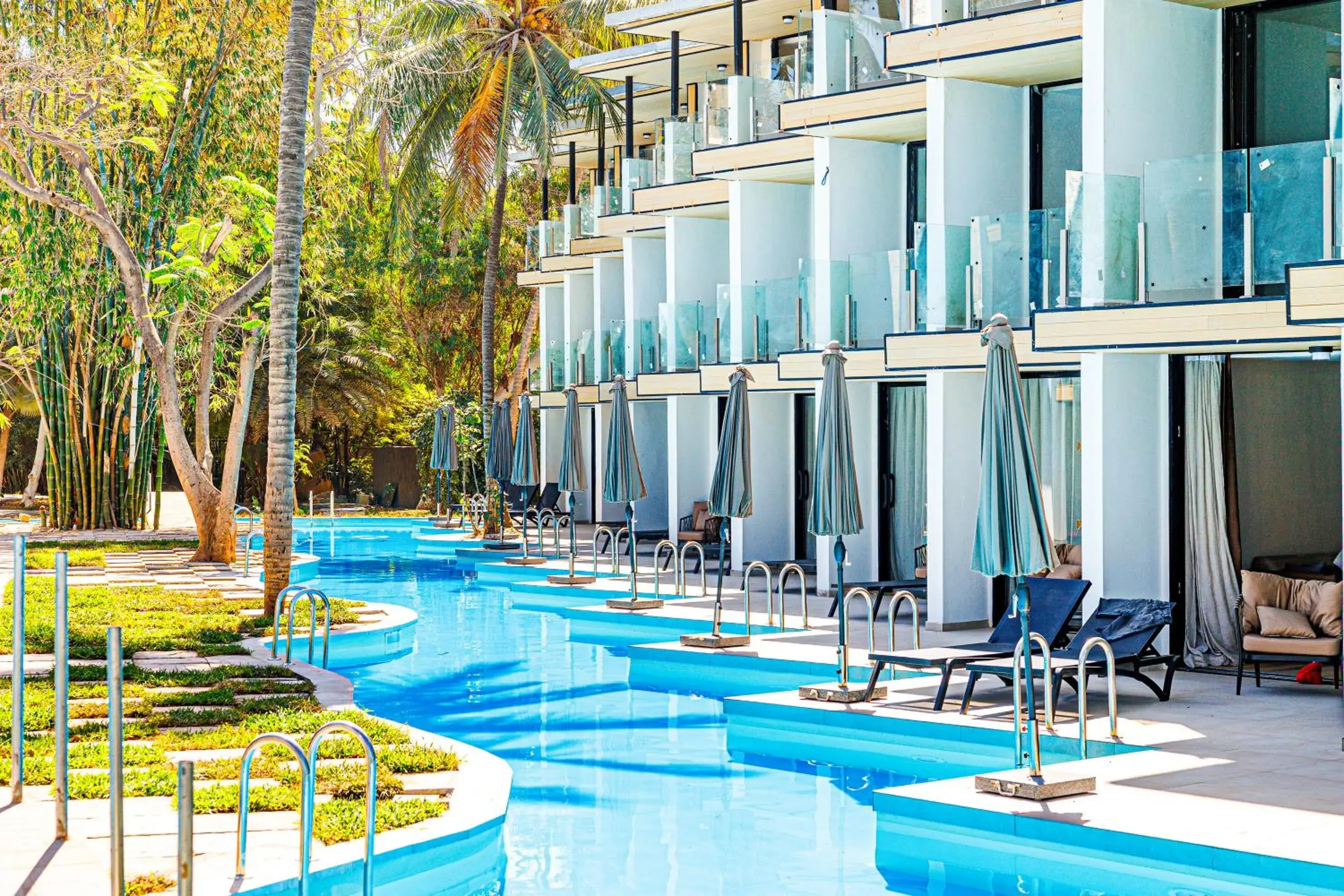 Swimming pool in Kombo Beach Resort Swimming pool in Kombo Beach Resort