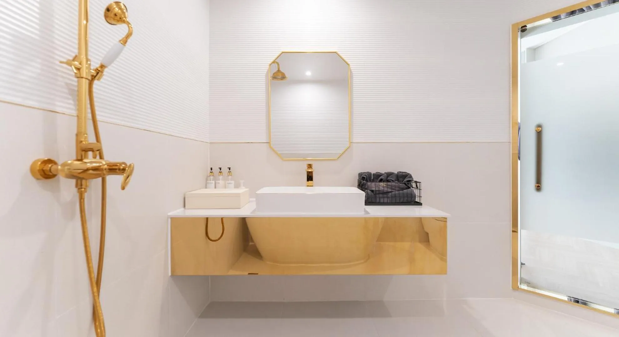 Bathroom in Denbasta forest Hotel