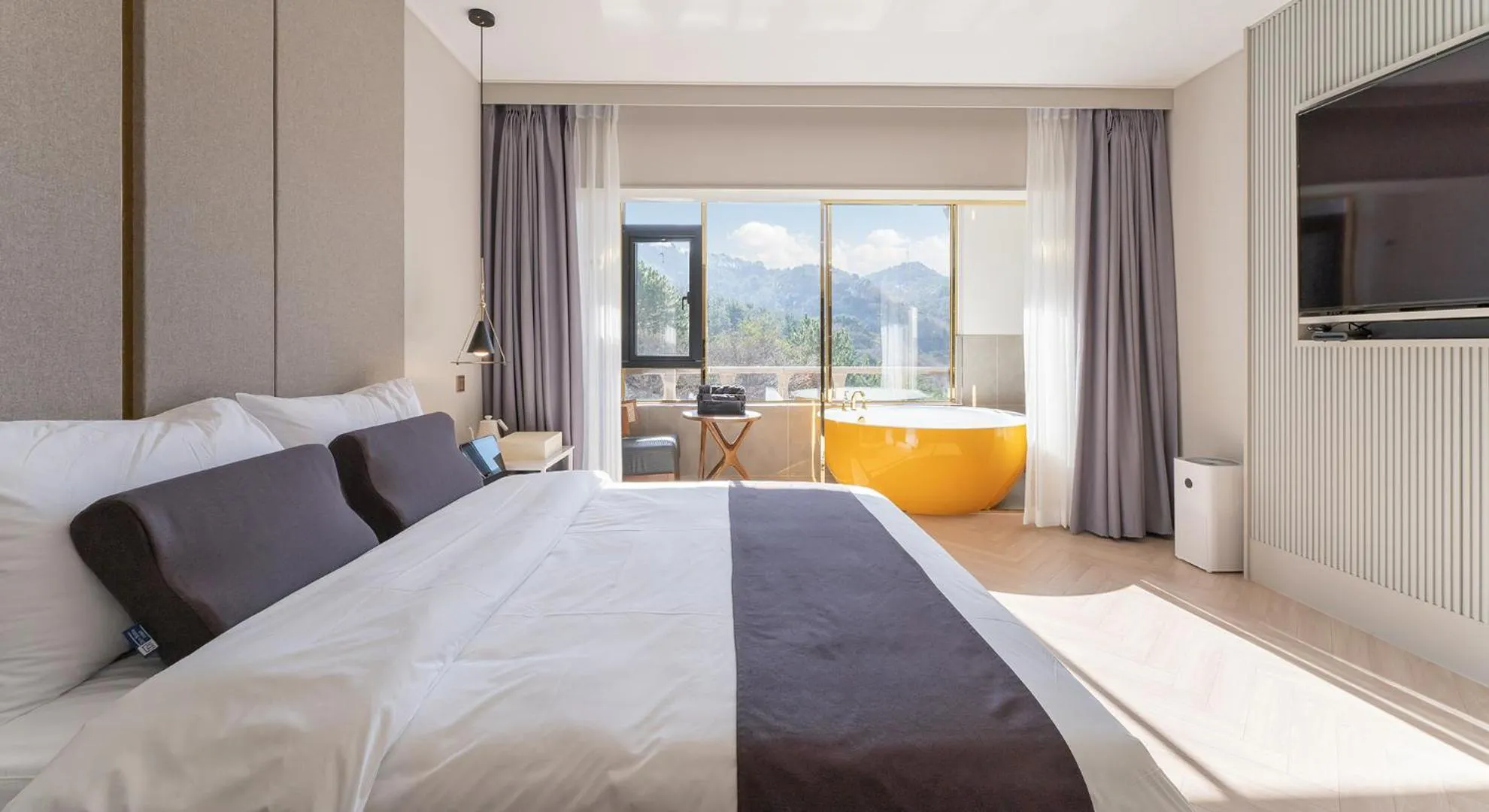 Bed in Denbasta forest Hotel