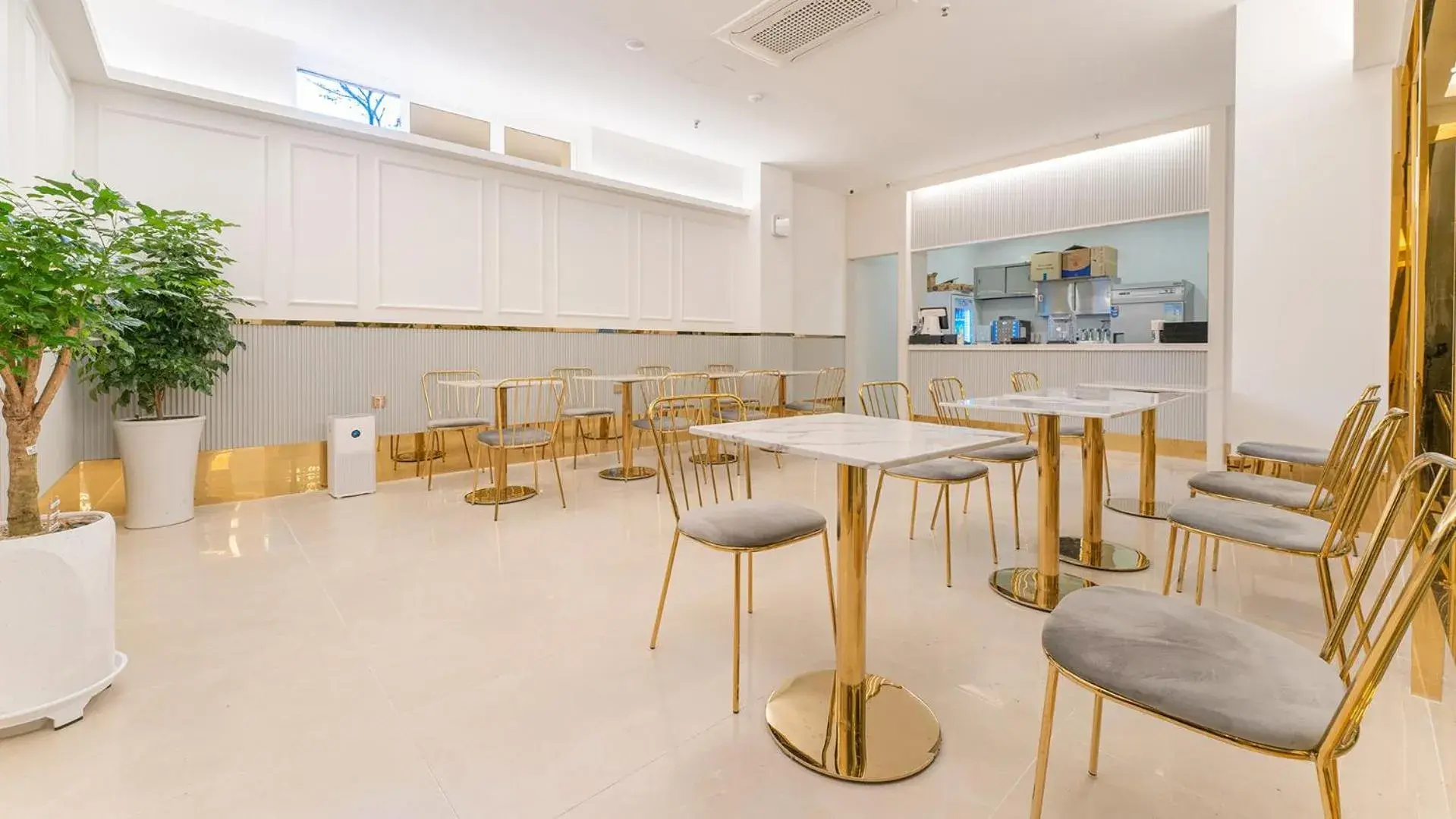 Restaurant/places to eat in Denbasta forest Hotel Restaurant/places to eat in Denbasta forest Hotel