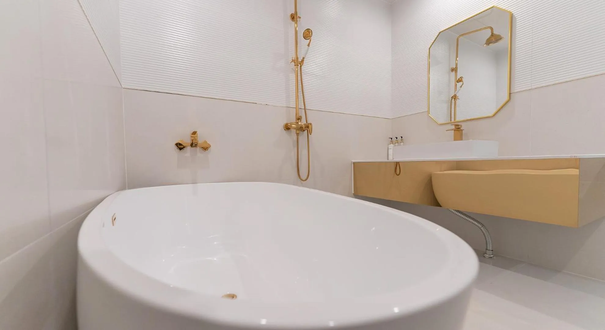 Hot Tub in Denbasta forest Hotel