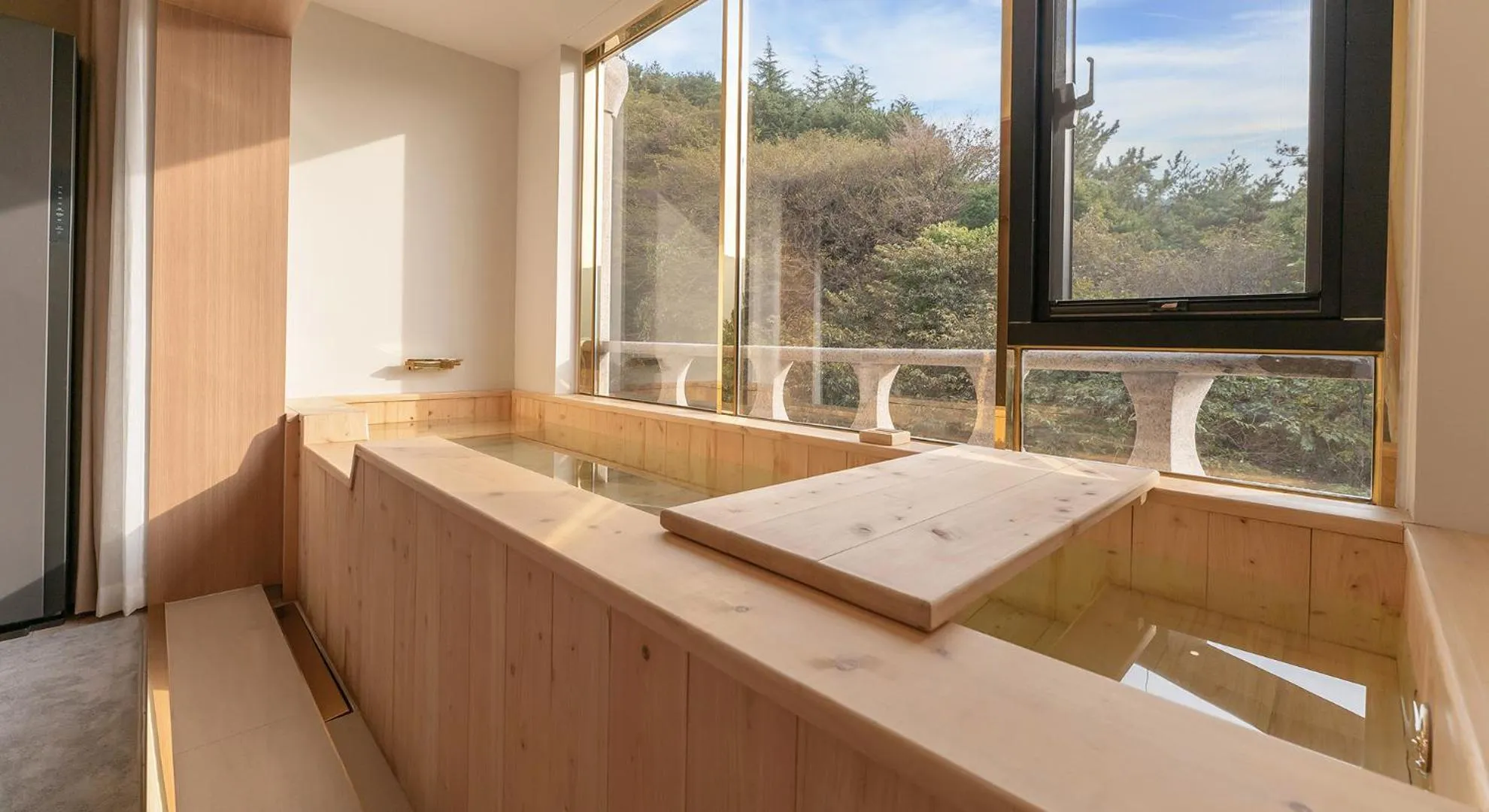 Sauna in Denbasta forest Hotel