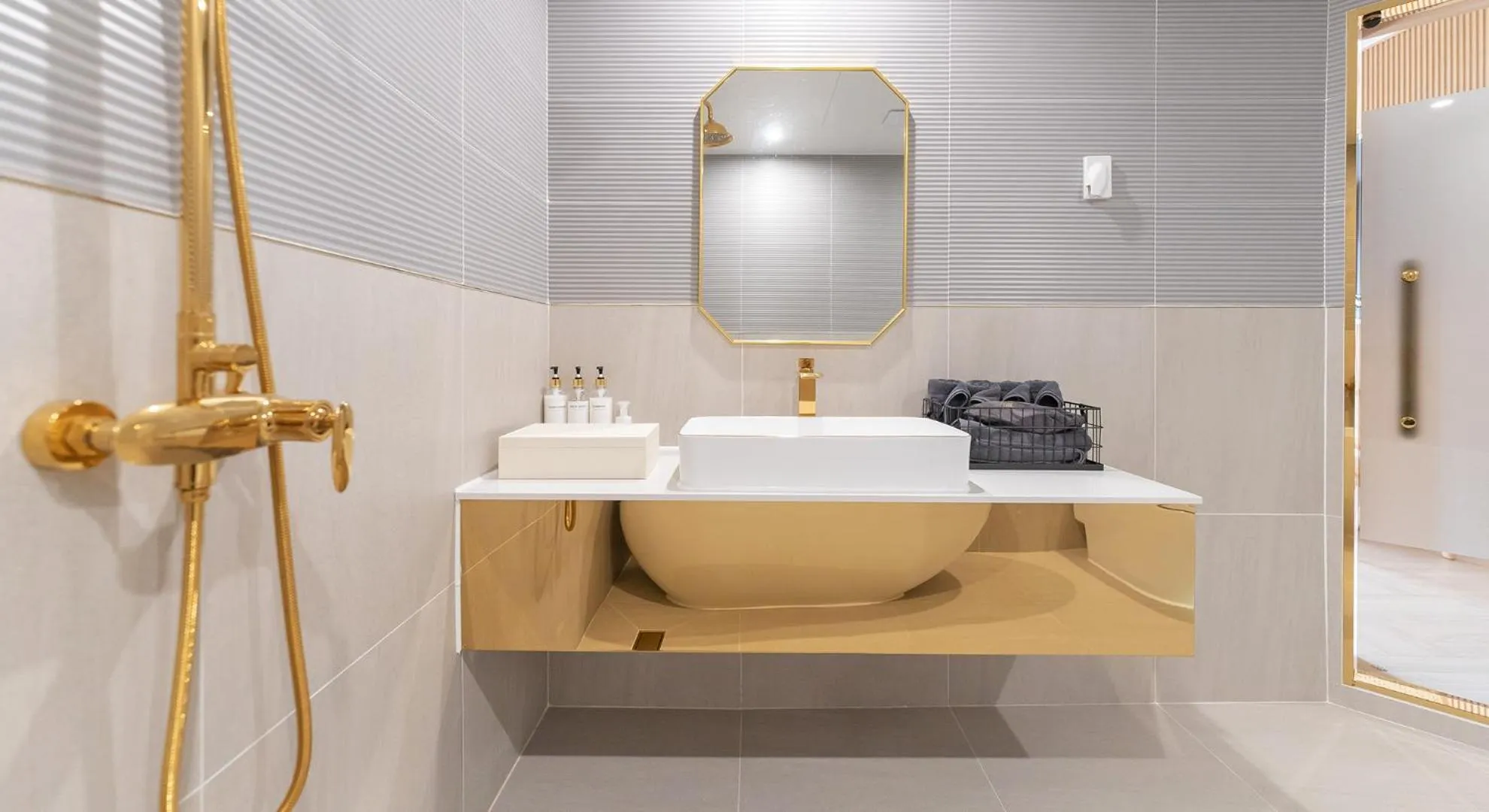 Hot Tub in Denbasta forest Hotel