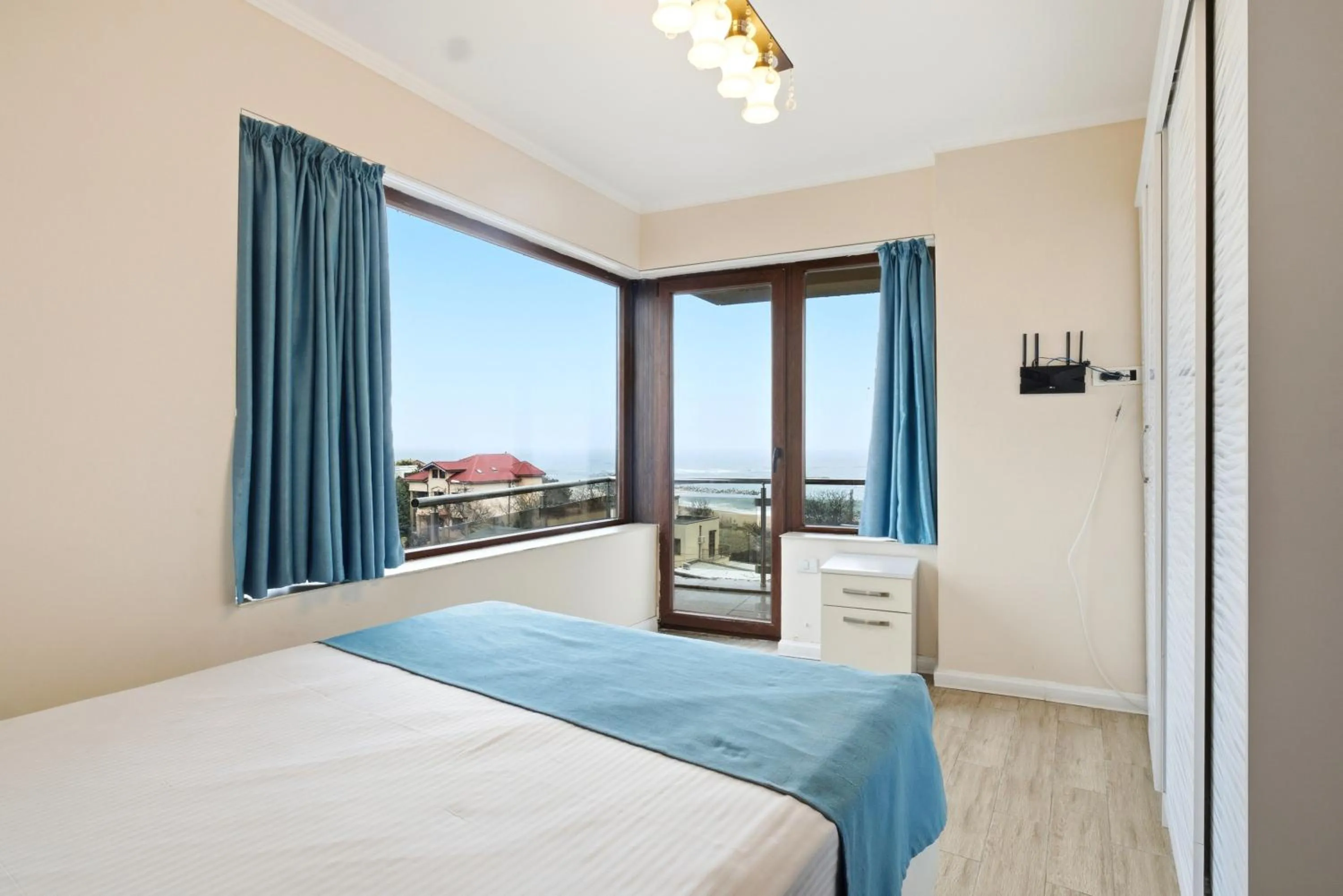 Bed in REYNA APART HOTEL