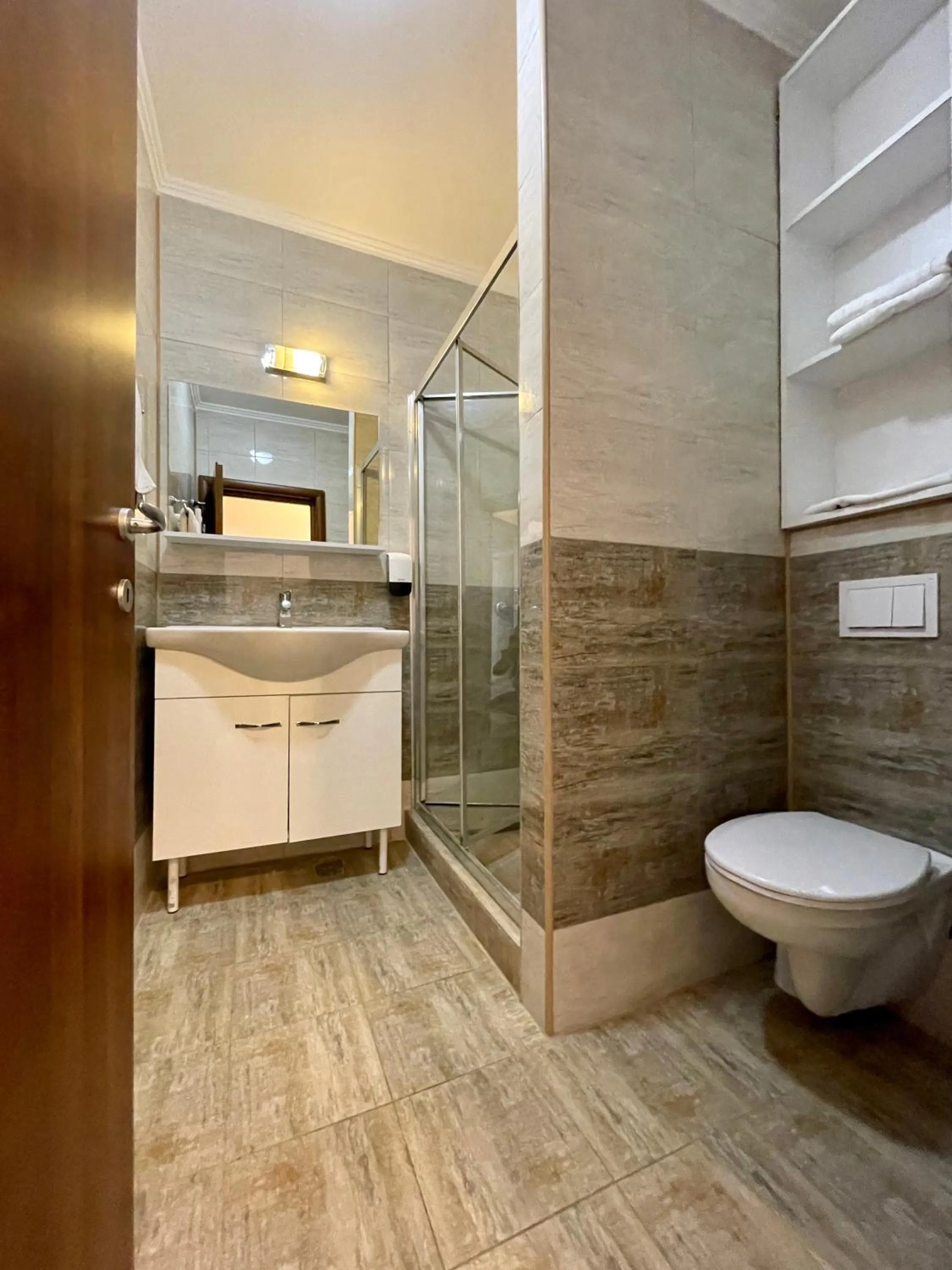Bathroom in REYNA APART HOTEL