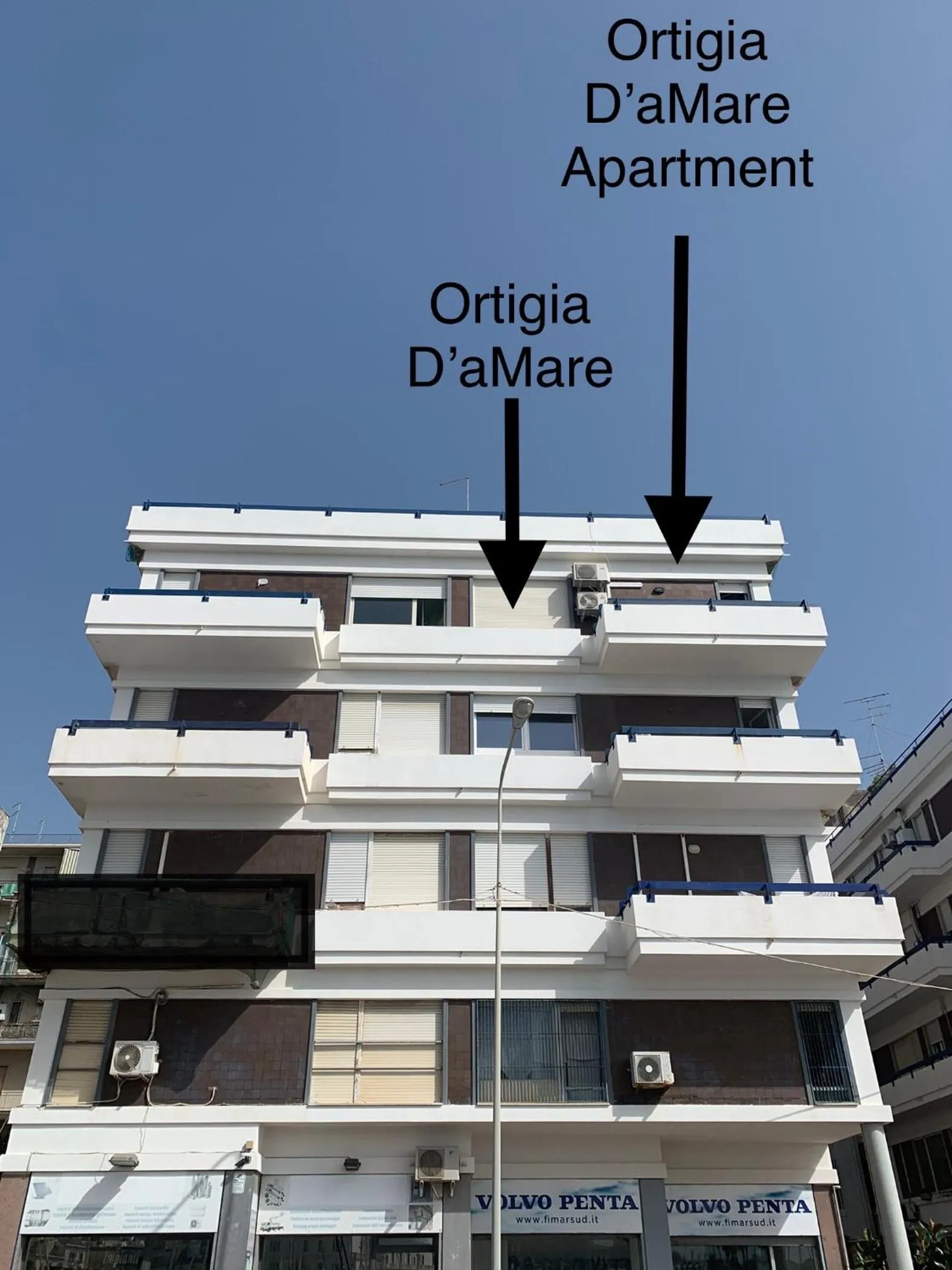 Property building in Ortigia D'aMare Apartment