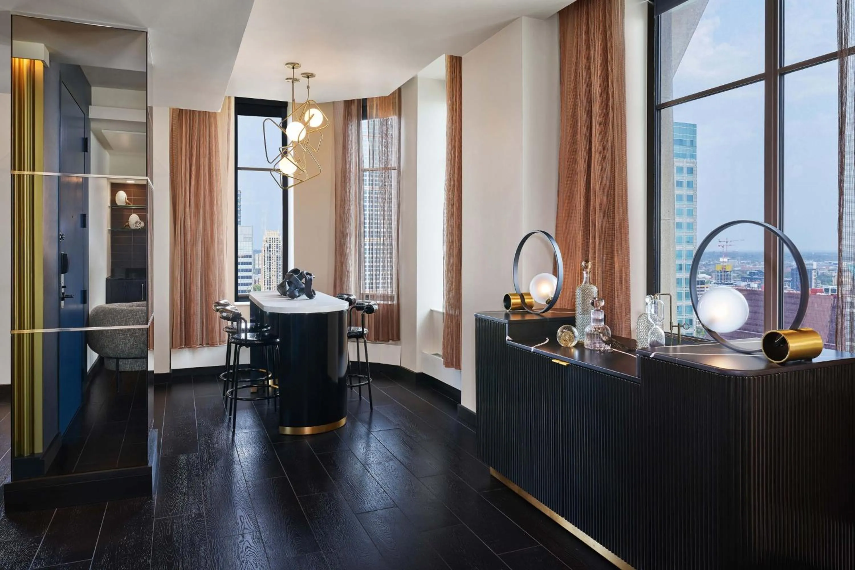 Photo of the whole room in W Minneapolis - The Foshay