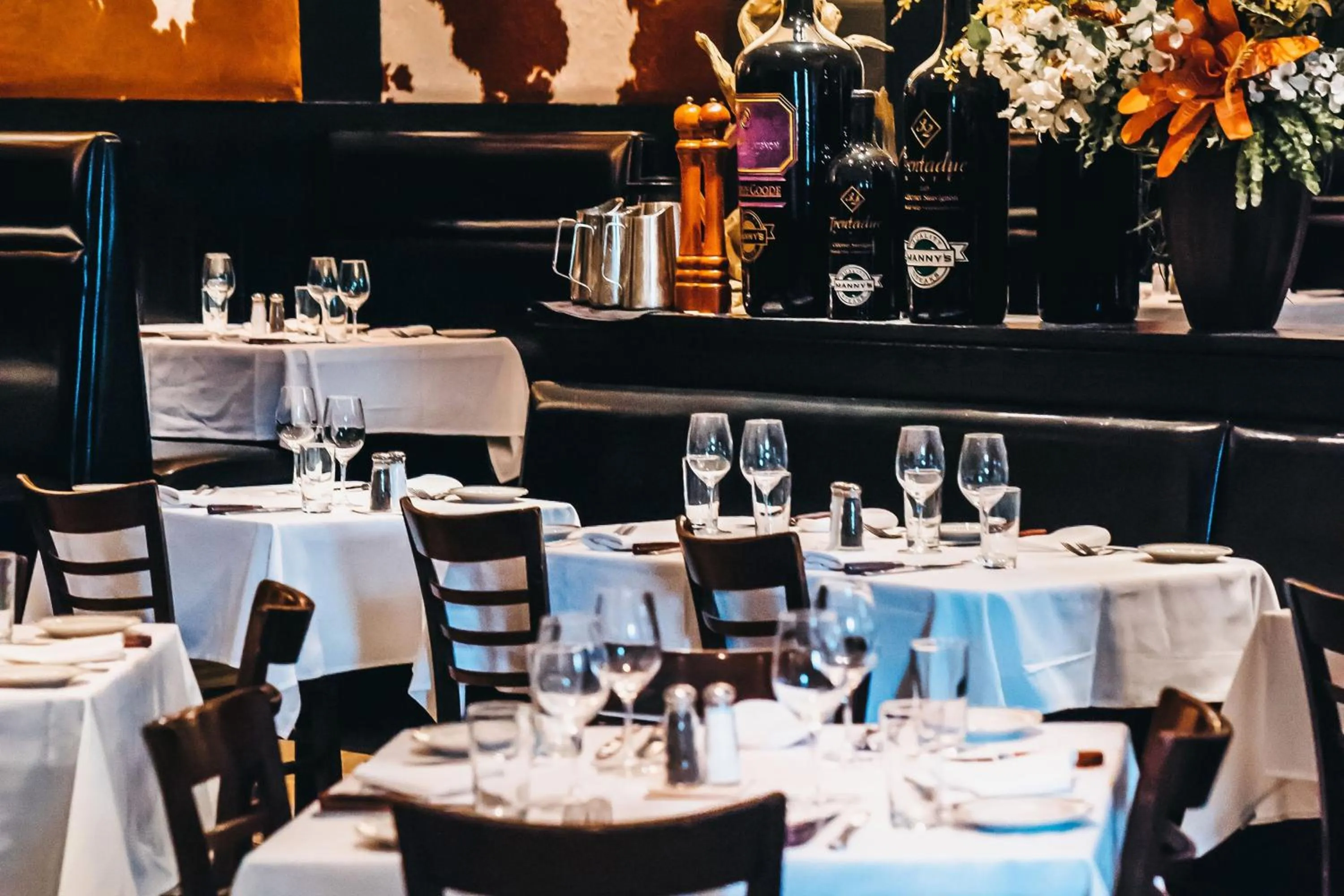 Restaurant/places to eat in W Minneapolis - The Foshay