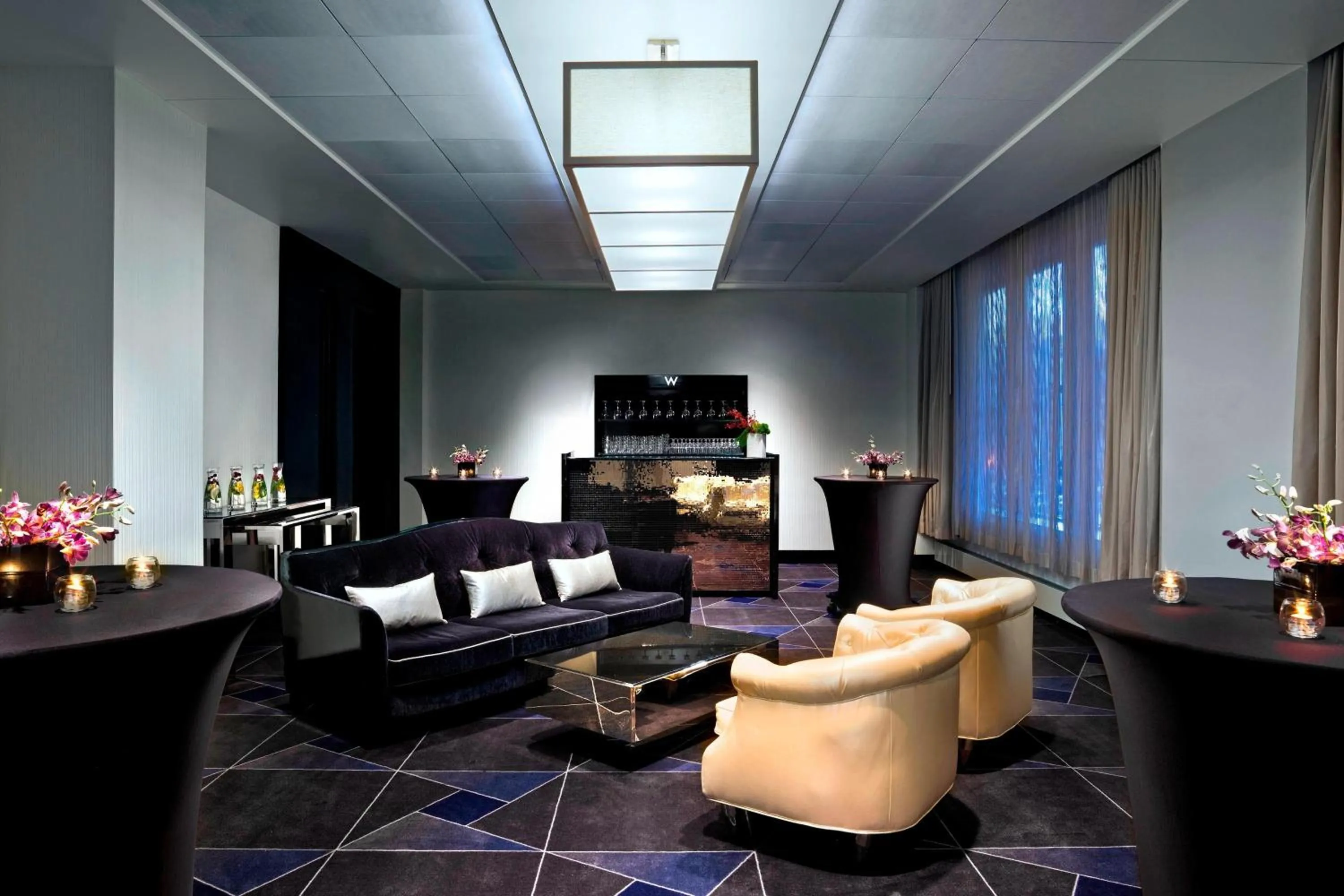 Meeting/conference room in W Minneapolis - The Foshay