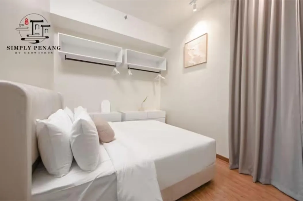 Bedroom, Bed in Beacon Executive Suites