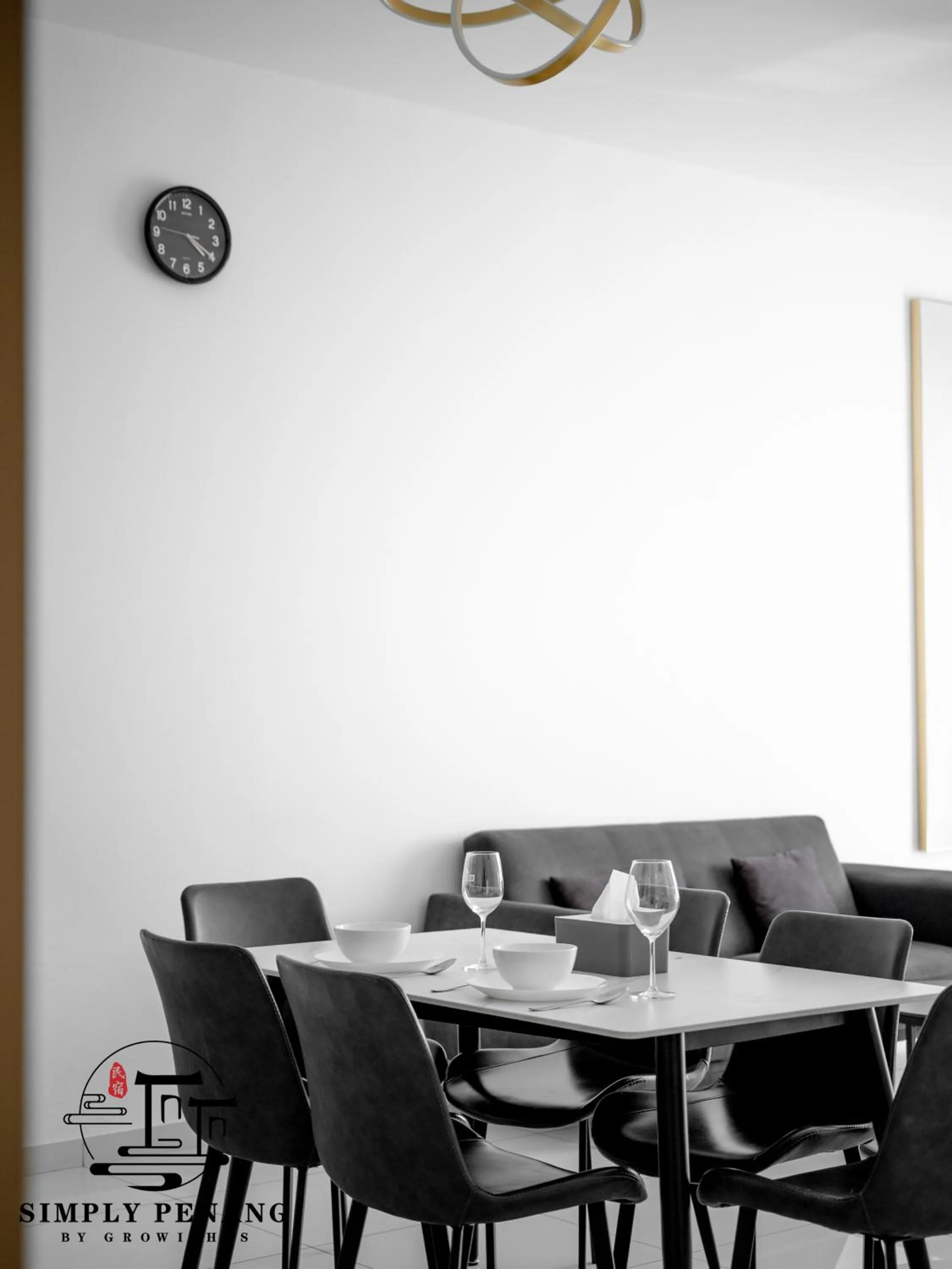 Dining area in Beacon Executive Suites