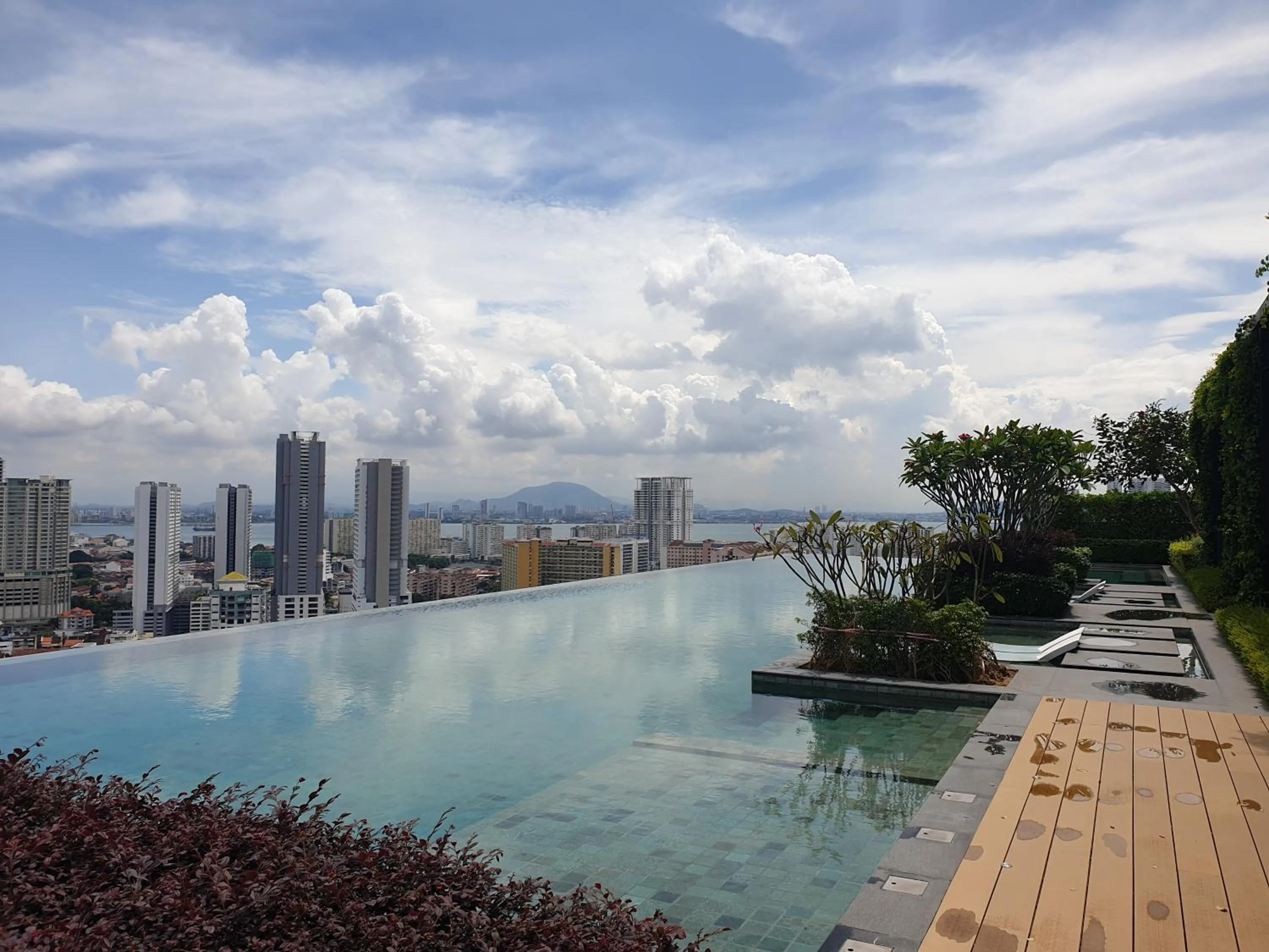 Swimming pool in Beacon Executive Suites
