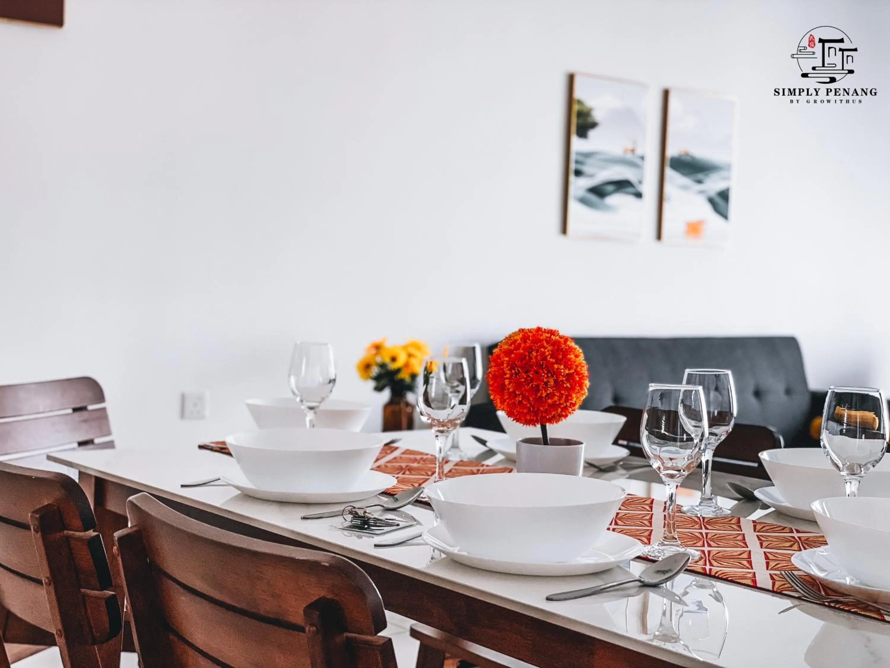 Dining area in Beacon Executive Suites