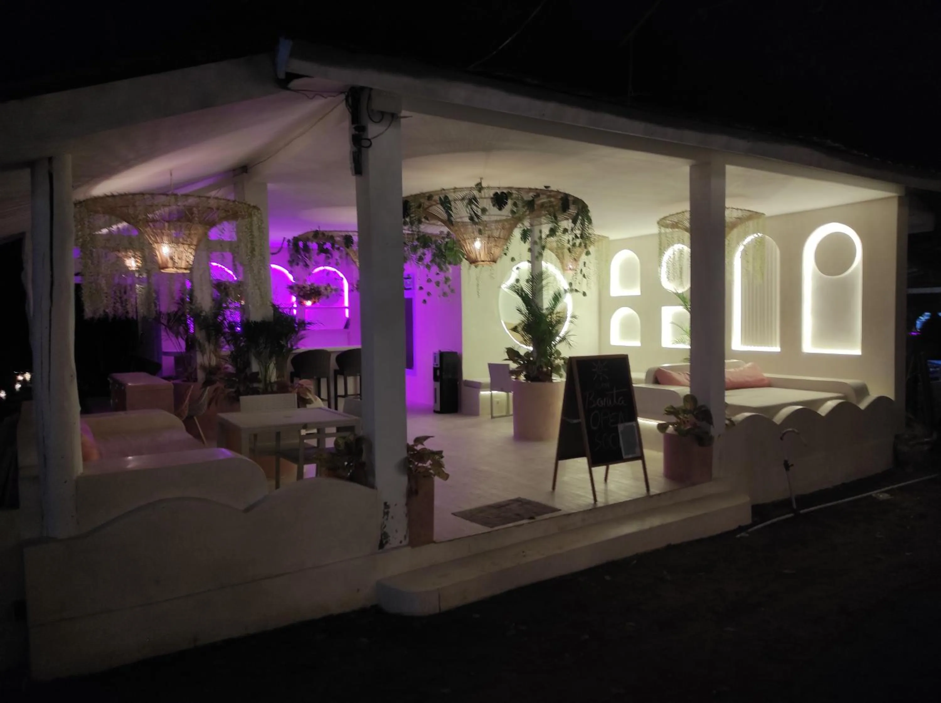 Restaurant/places to eat in PLAYA BONITA HOTEL & BEACH CLUB Gili Air