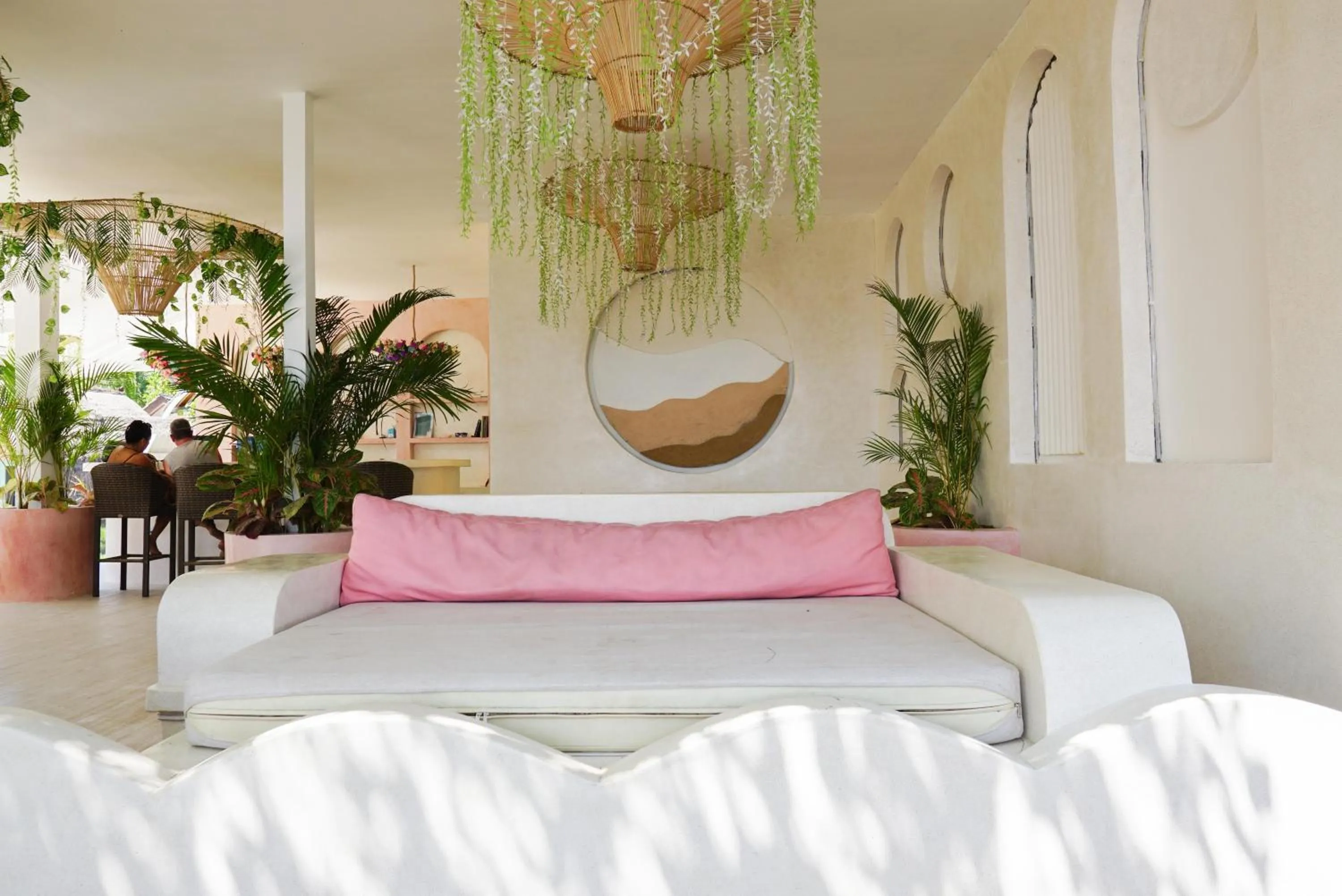 Lounge or bar, Bed in PLAYA BONITA HOTEL & BEACH CLUB Gili Air