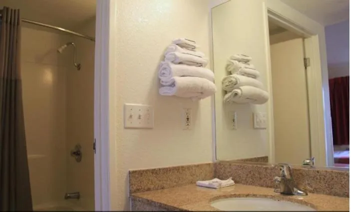 Motel 6-Enfield, CT - Hartford