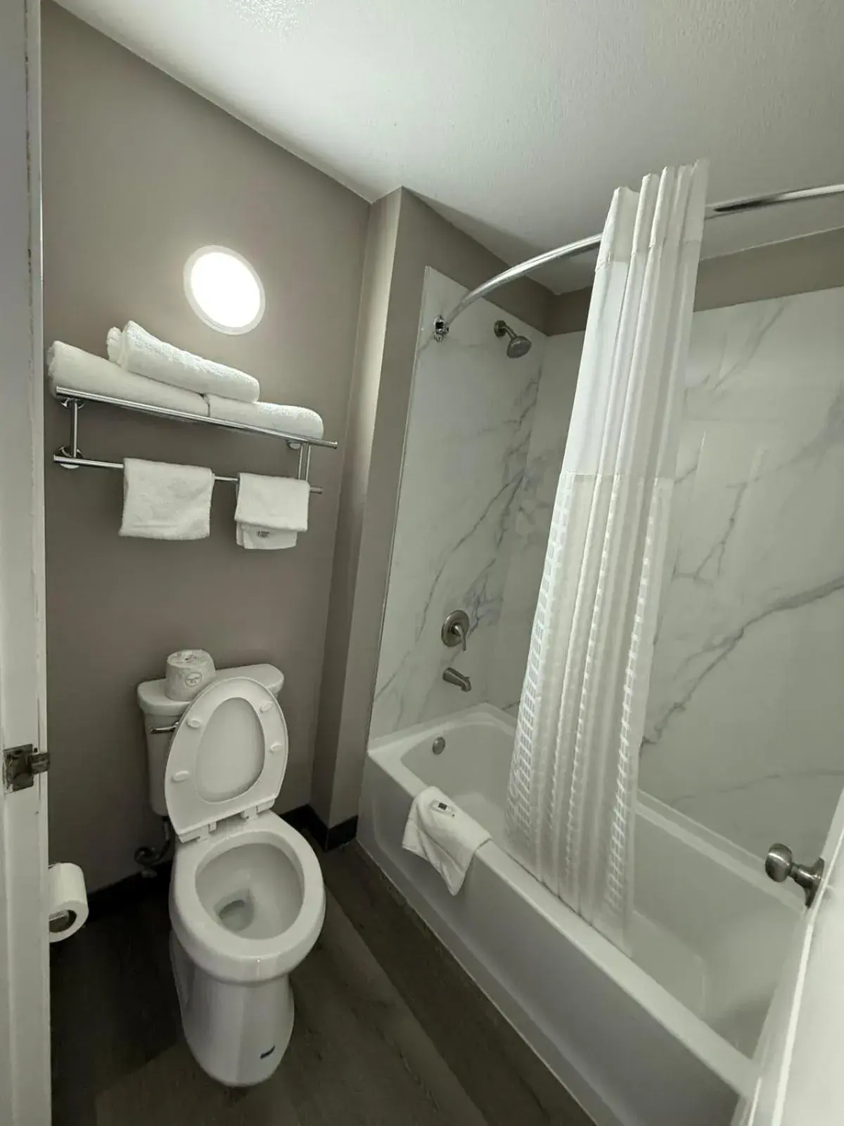 Motel 6-Enfield, CT - Hartford Motel 6-Enfield, CT - Hartford